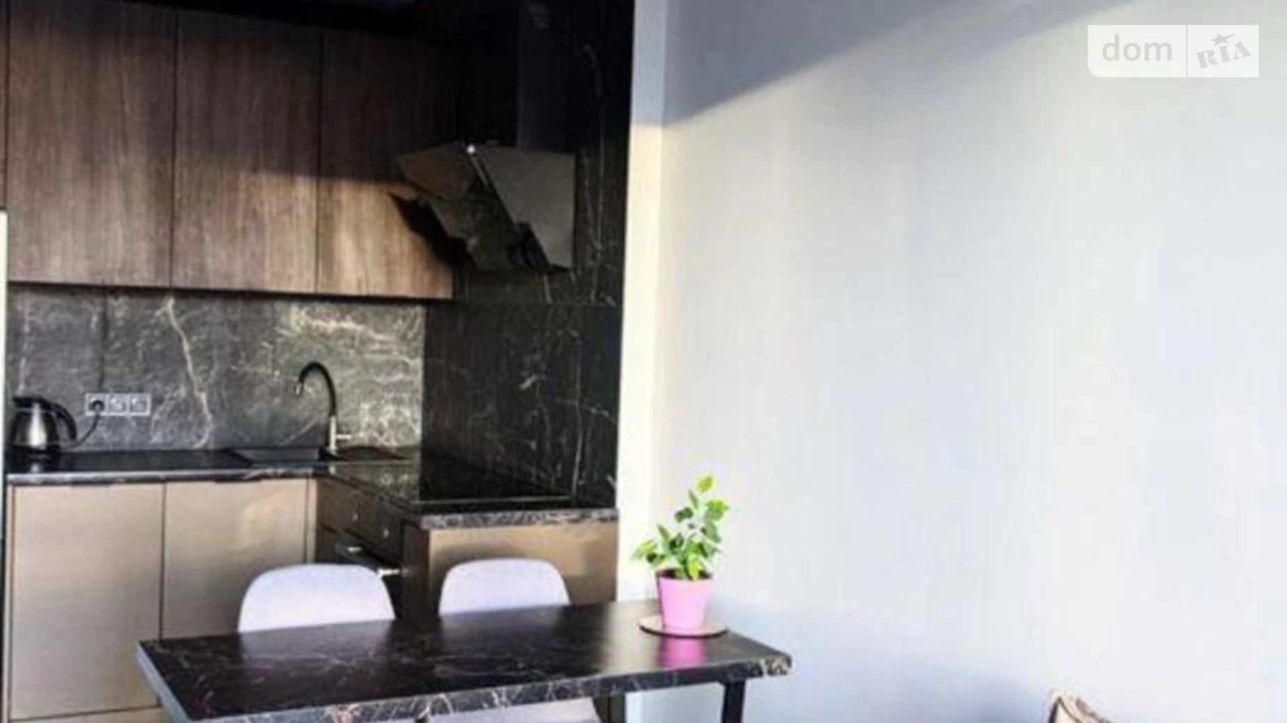 Продается 1-комнатная квартира 40 кв. м в Киеве, ул. Кадетский Гай, 12 - фото 2