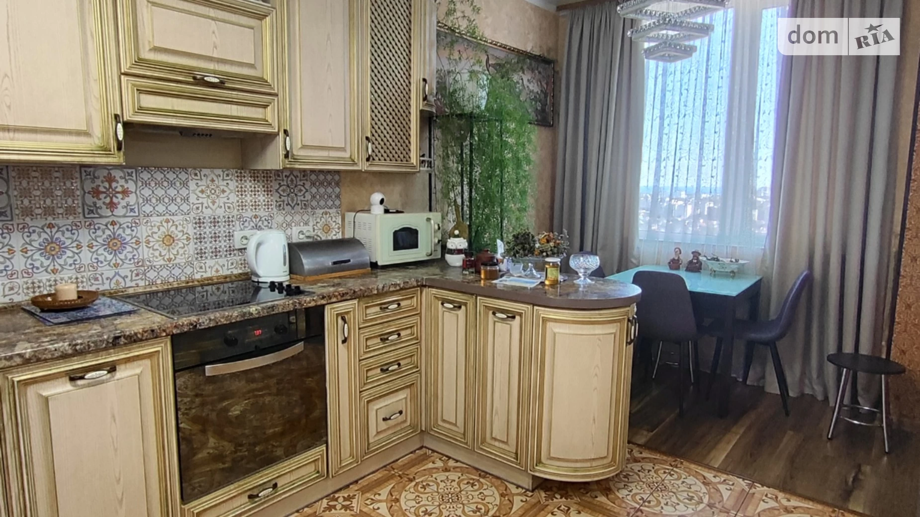 Продается 1-комнатная квартира 50 кв. м в Одессе, ул. Люстдорфская дорога, 55 корпус 1 - фото 3