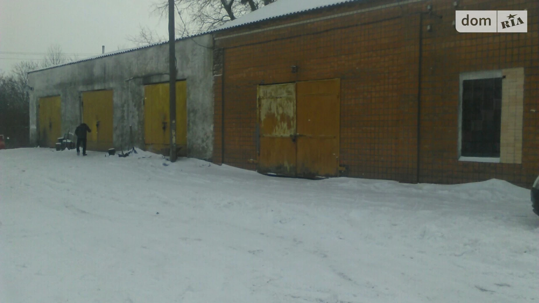 Продается объект сферы услуг 1350 кв. м в 3-этажном здании, цена: 200000 € - фото 2