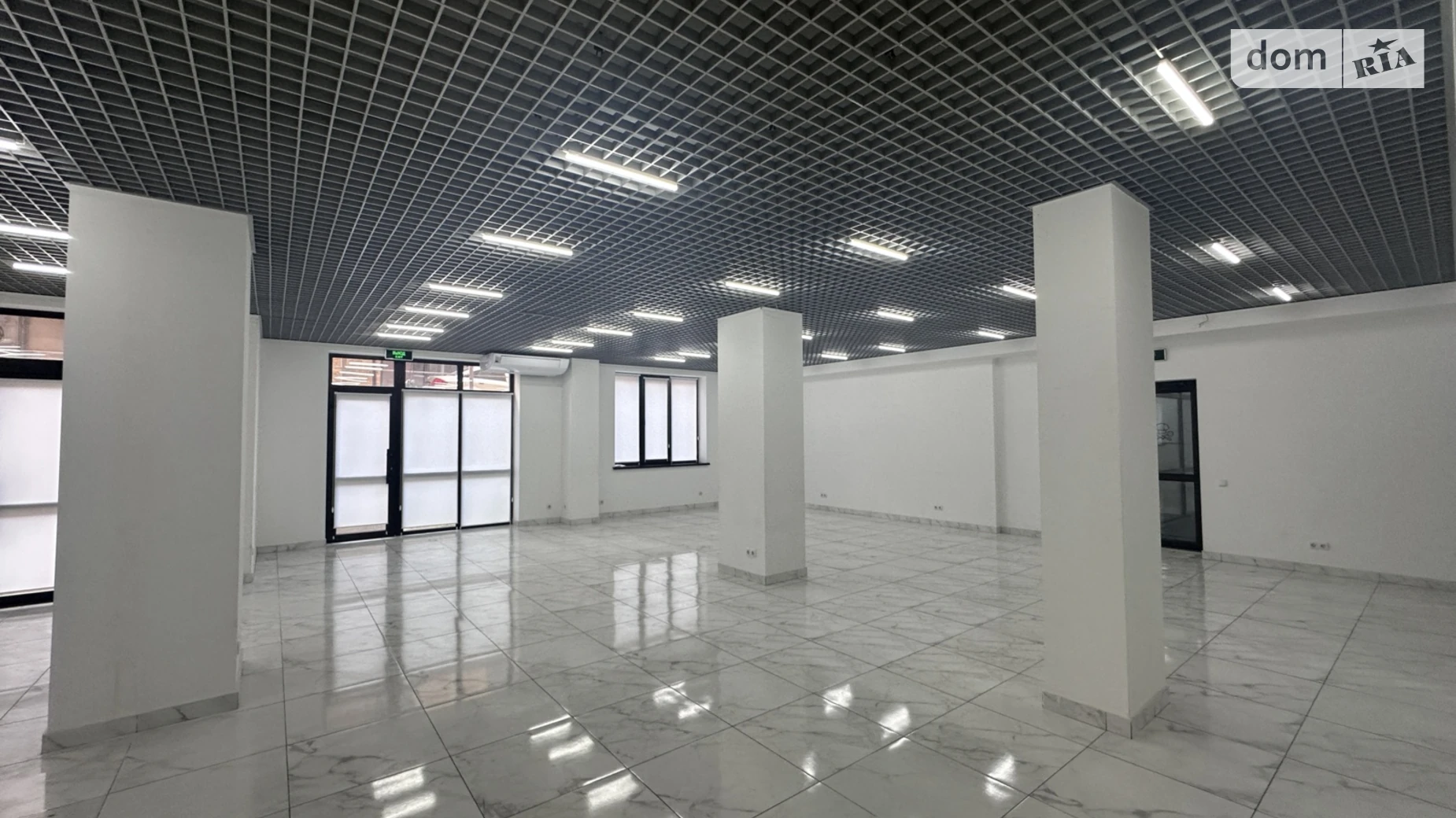 Сдается в аренду офис 207 кв. м в бизнес-центре, цена: 2000 $ - фото 4