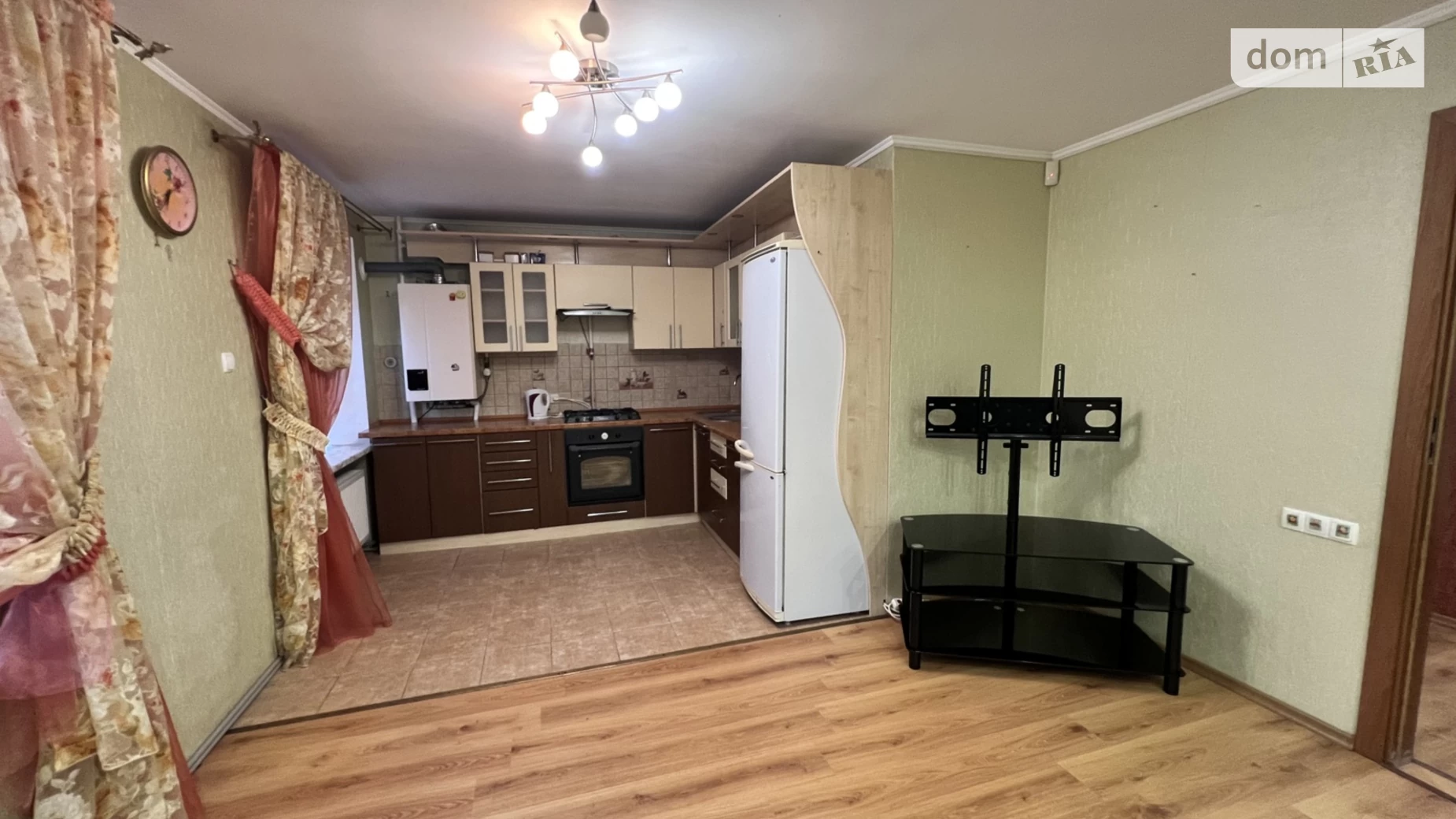 Продается 3-комнатная квартира 90 кв. м в Виннице, просп. Юности, 83 - фото 3