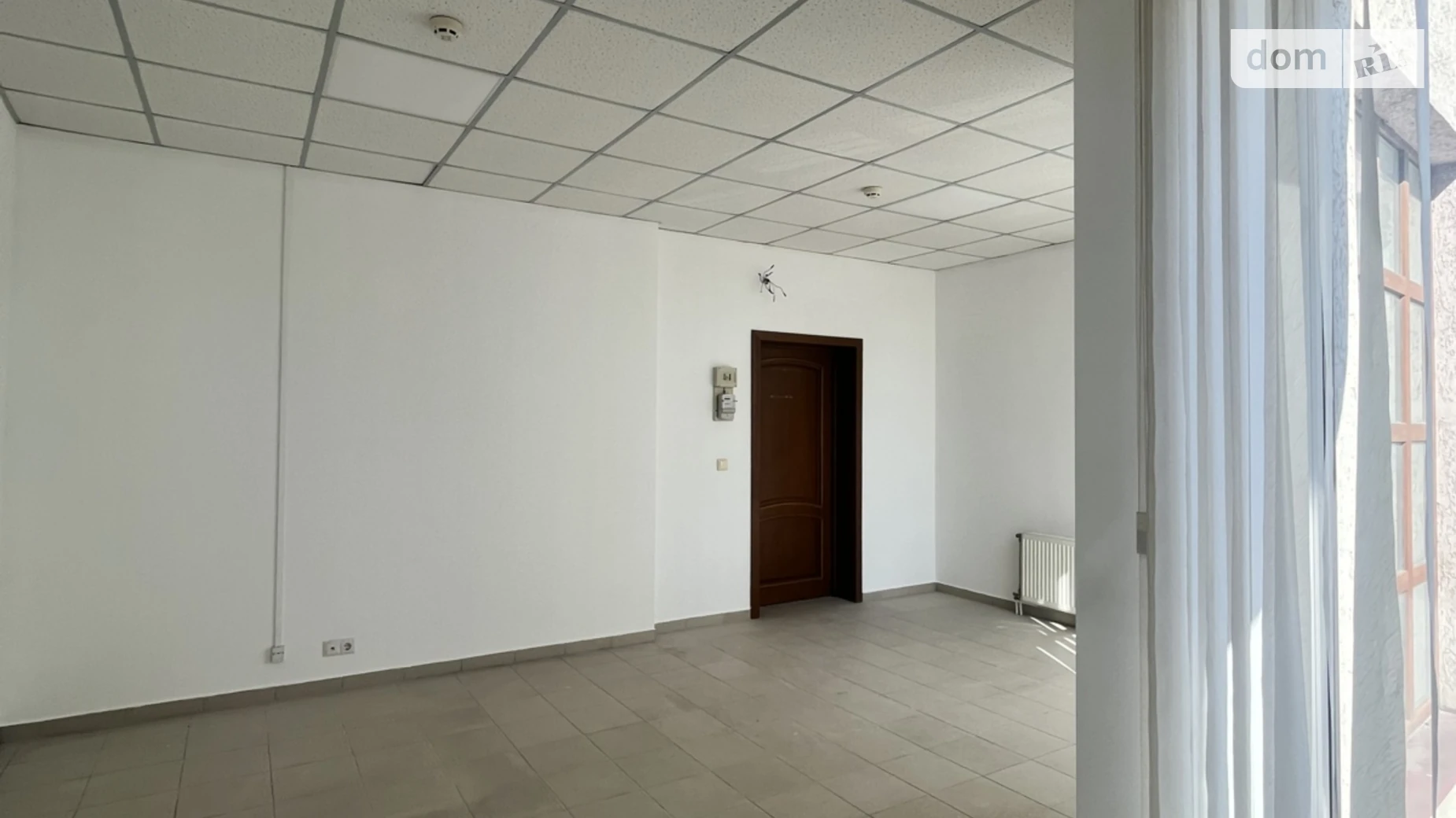 Сдается в аренду офис 27 кв. м в бизнес-центре, цена: 270 $ - фото 4