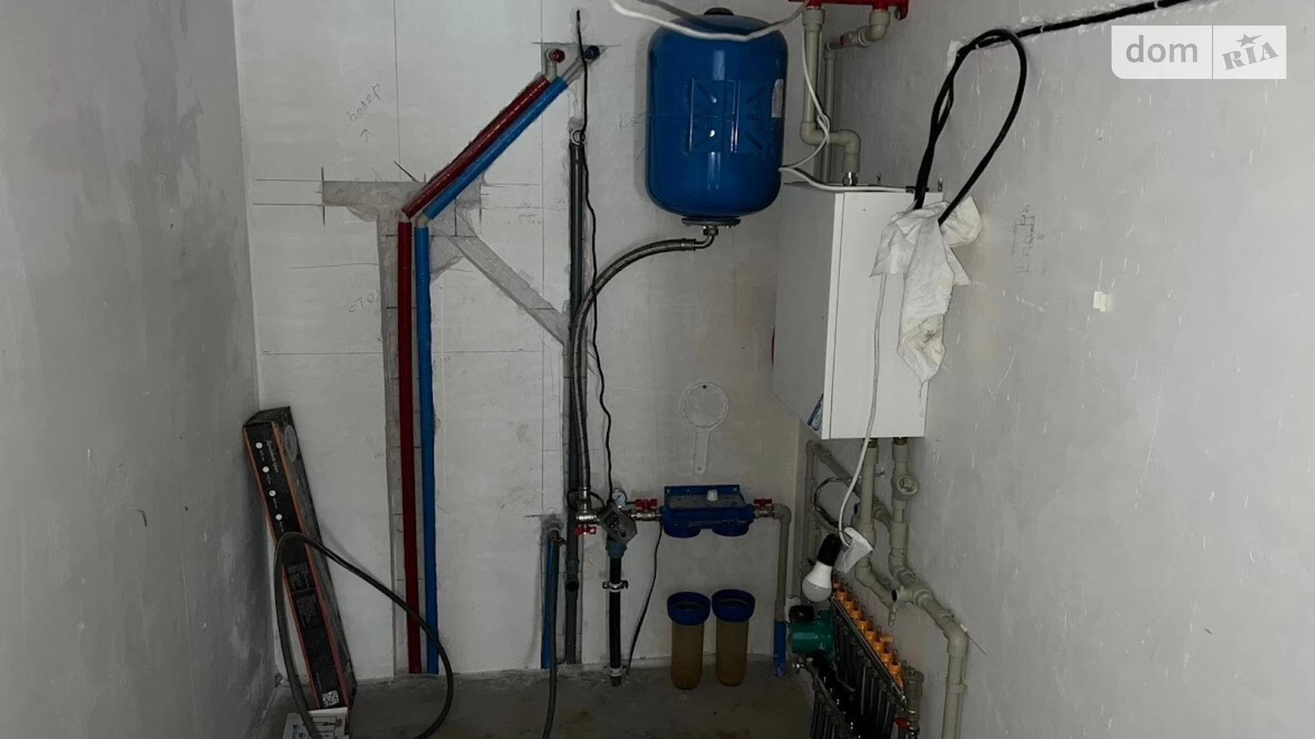 Продается одноэтажный дом 125 кв. м с камином, цена: 104000 $ - фото 4