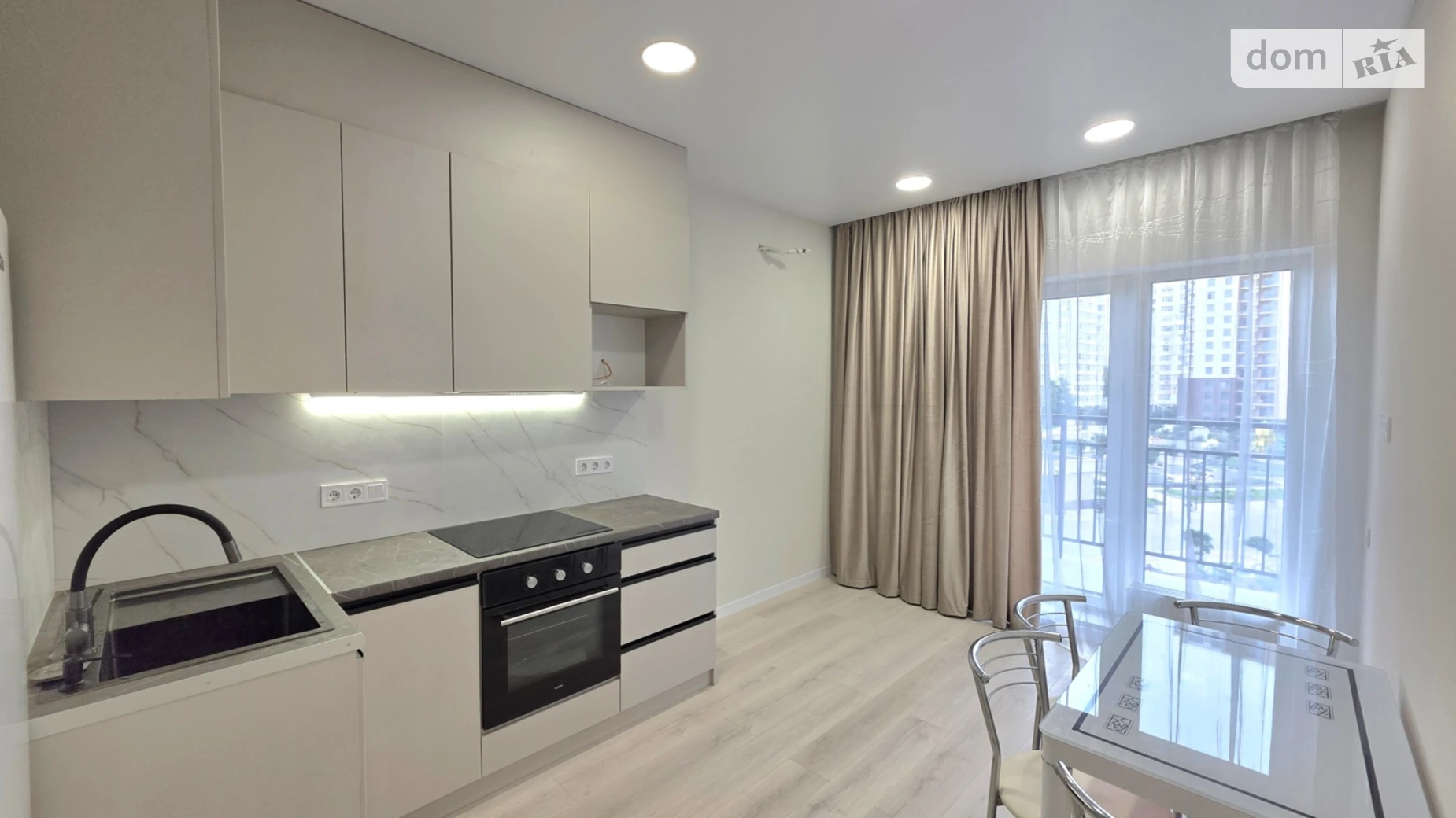 Сдается в аренду 1-комнатная квартира 40 кв. м в Одессе, ул. Краснова, 1Г - фото 5