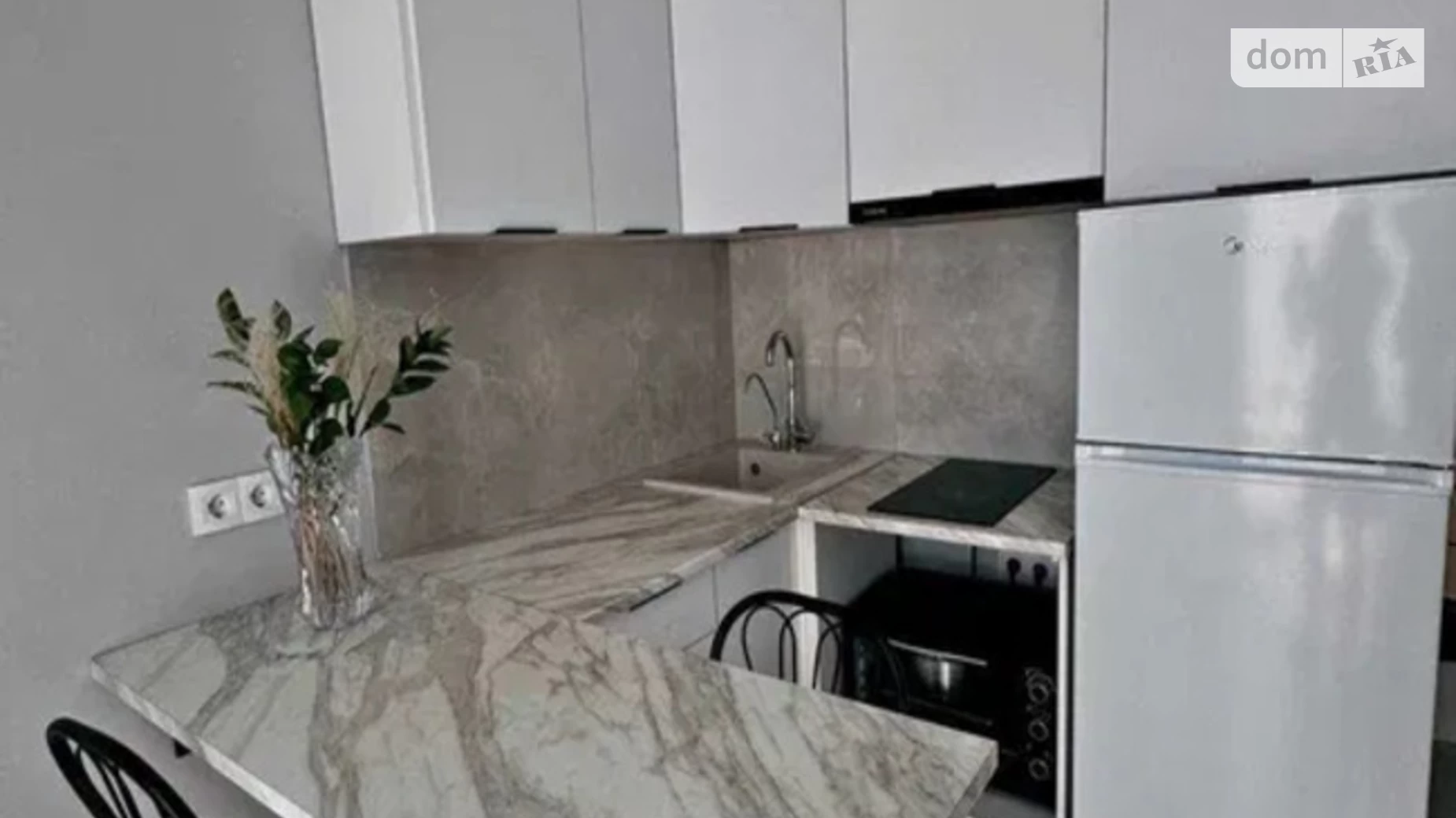 Продается 1-комнатная квартира 21.7 кв. м в Одессе, ул. Радостная, 29 корпус 2 - фото 2