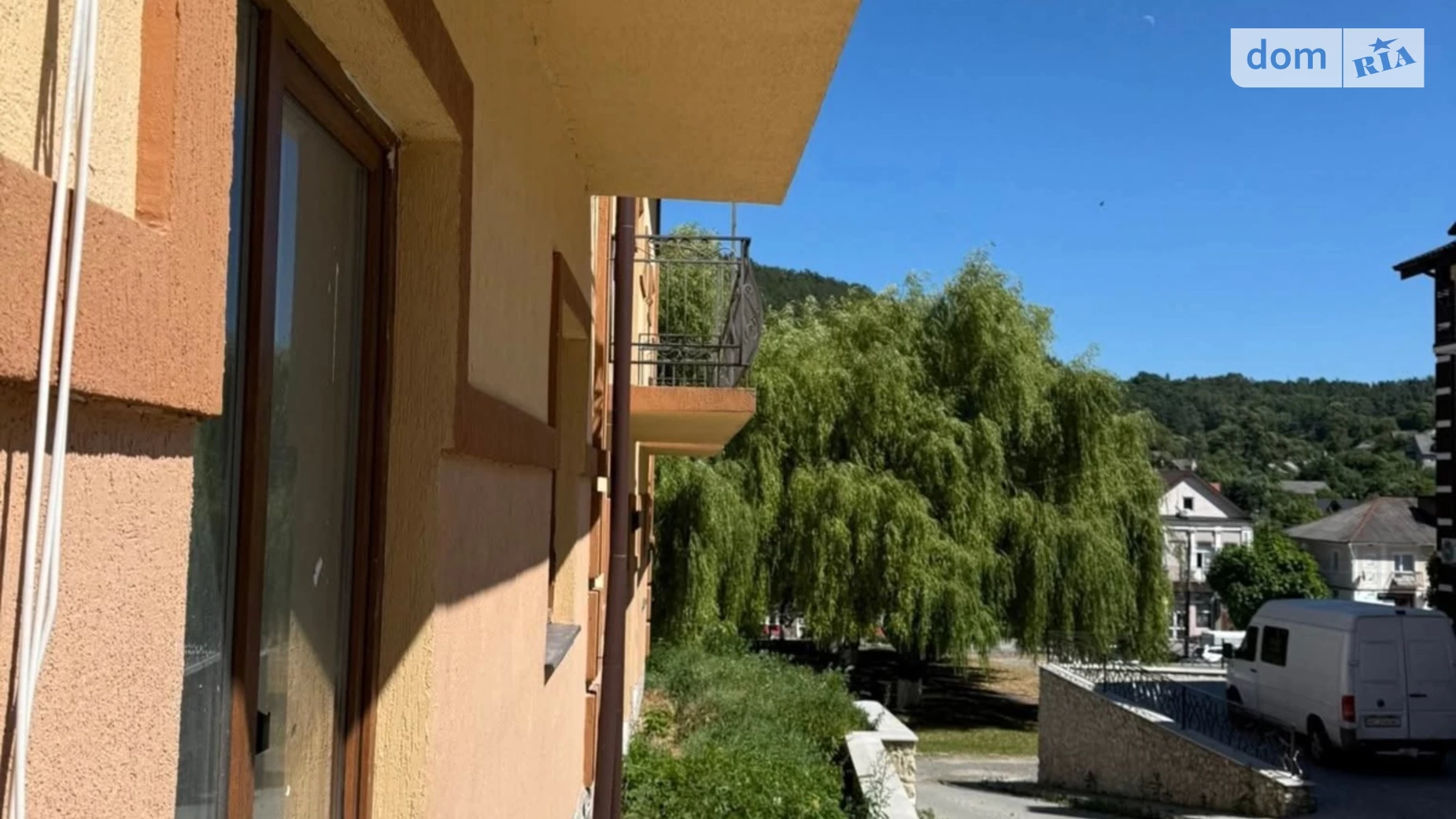 Продается 3-комнатная квартира 67.8 кв. м в Кременце, ул. Козубского, 5 - фото 2