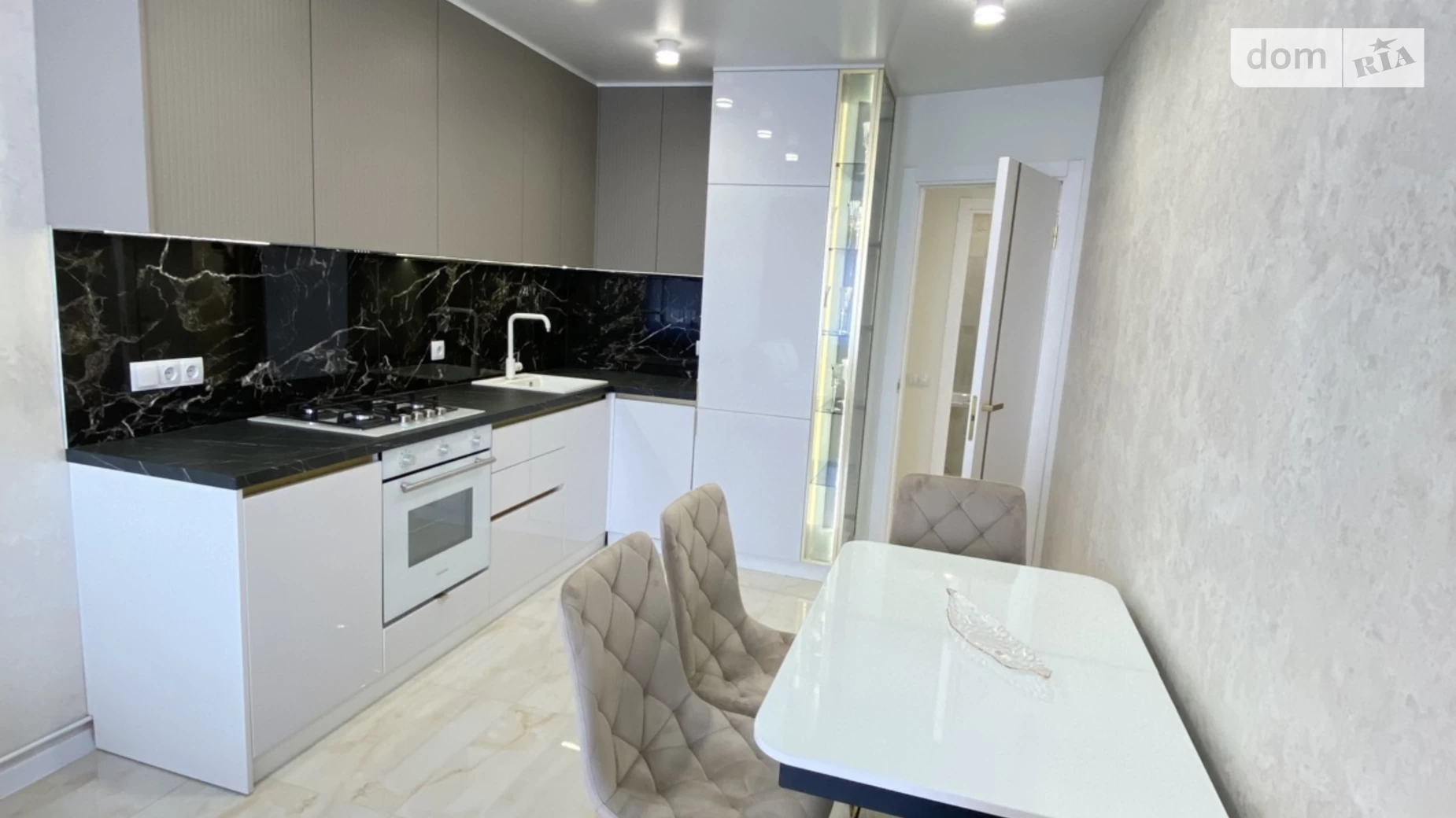 2-комнатная квартира 75 кв. м в Тернополе, ул. Киевская, 9Д - фото 3