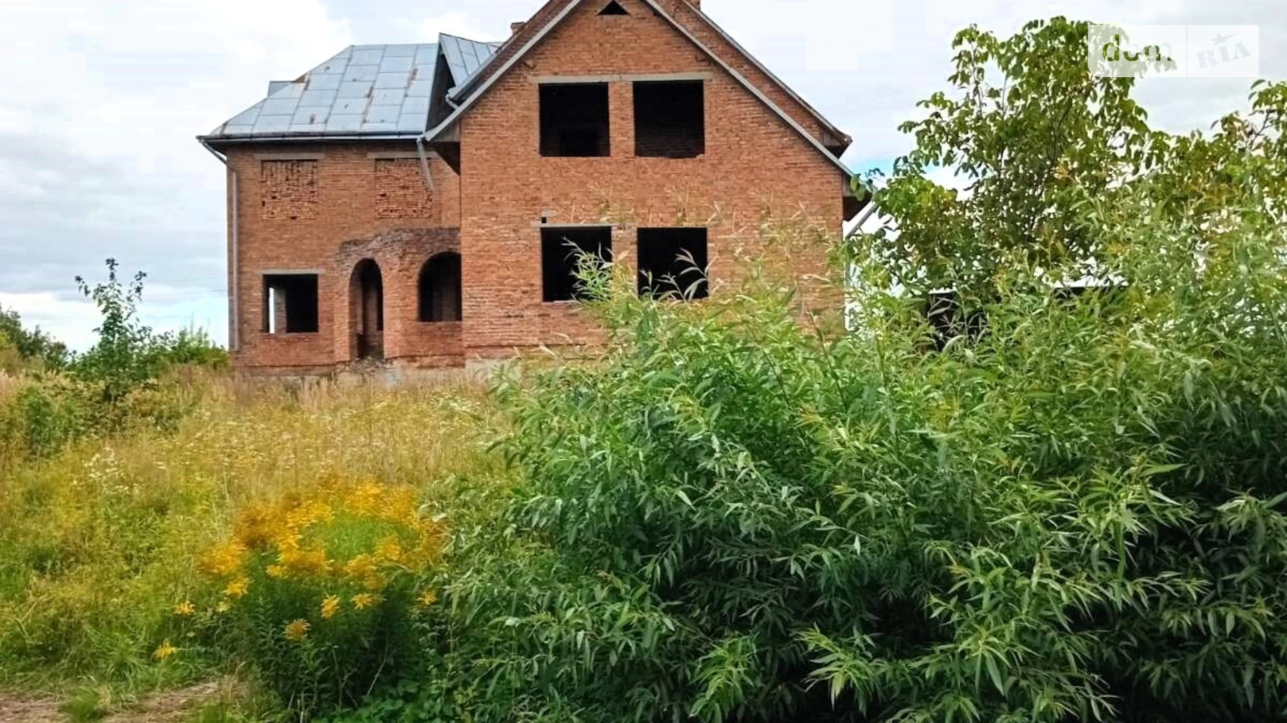 Продается дом на 3 этажа 246 кв. м с мебелью, цена: 35000 $ - фото 2