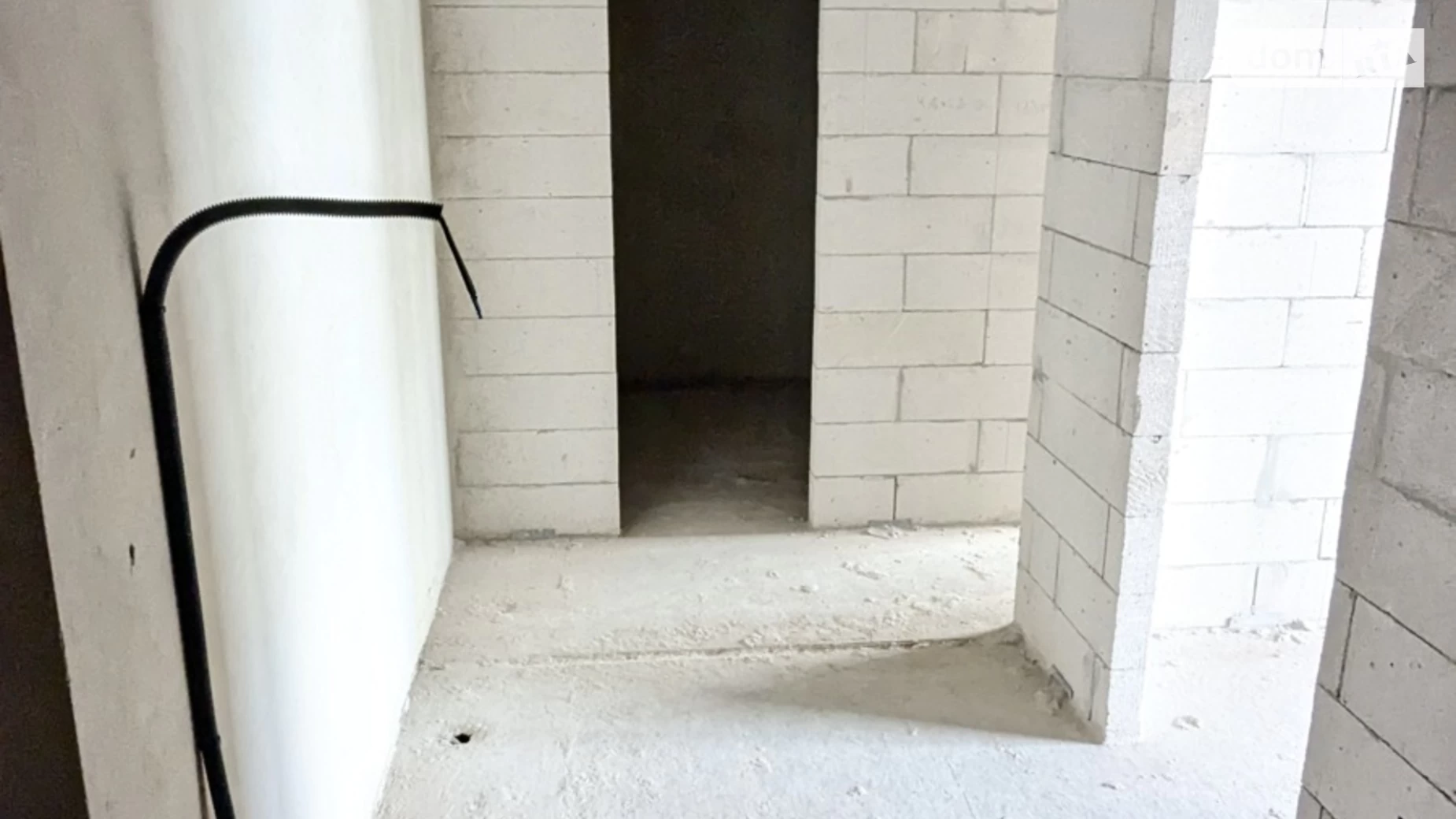 Продается 1-комнатная квартира 47 кв. м в Ивано-Франковске, ул. Романа Вирастюка - фото 4