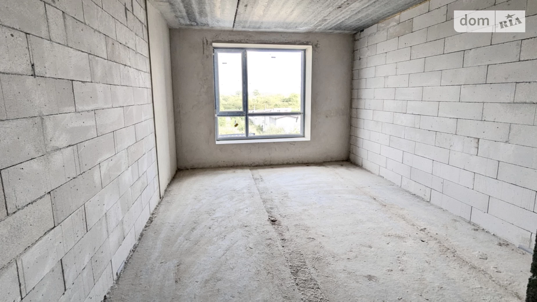 Продается 1-комнатная квартира 47 кв. м в Ивано-Франковске, ул. Романа Вирастюка - фото 2