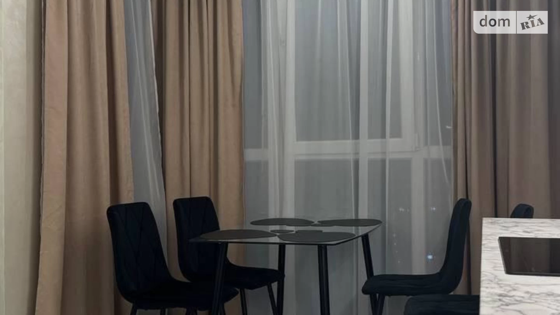 Сдается в аренду 2-комнатная квартира 55 кв. м в Днепре, ул. Космическая, 1 - фото 3