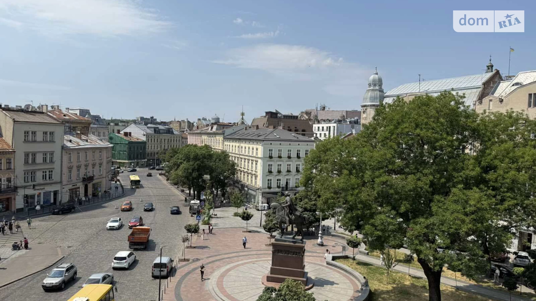 Сдается в аренду 4-комнатная квартира 120 кв. м в Львове, пл. Галицкая - фото 2