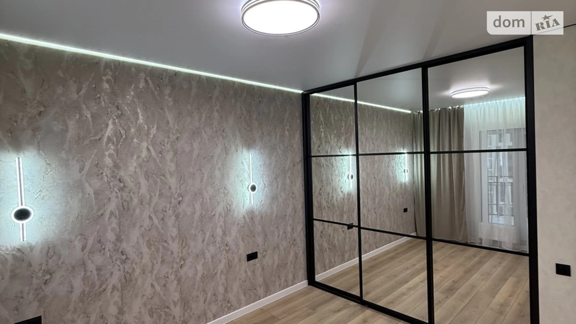 Продается 1-комнатная квартира 41 кв. м в Одессе, ул. Краснова, 1Б - фото 4