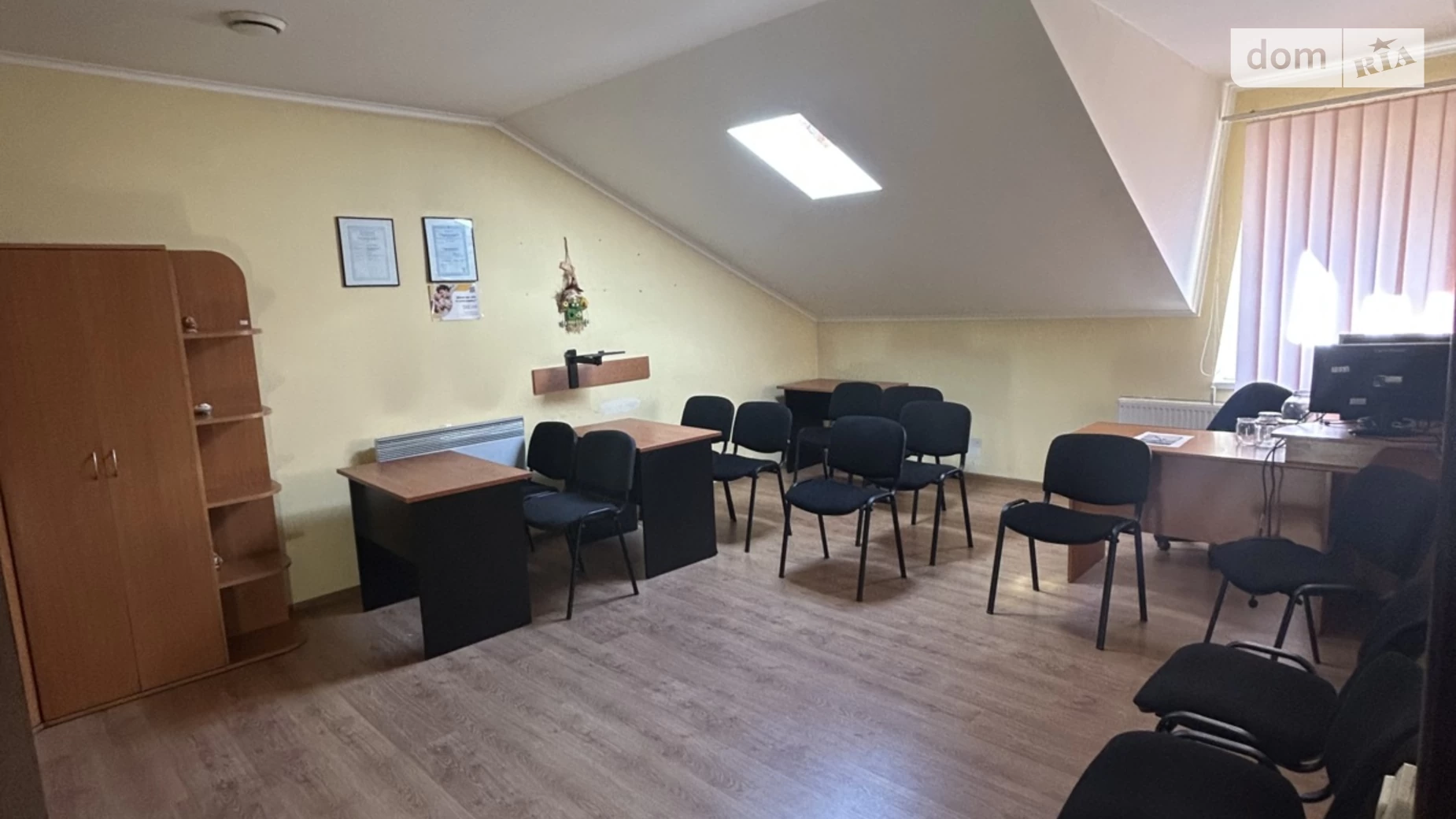 Продается офис 99.2 кв. м в бизнес-центре, цена: 110000 $ - фото 3