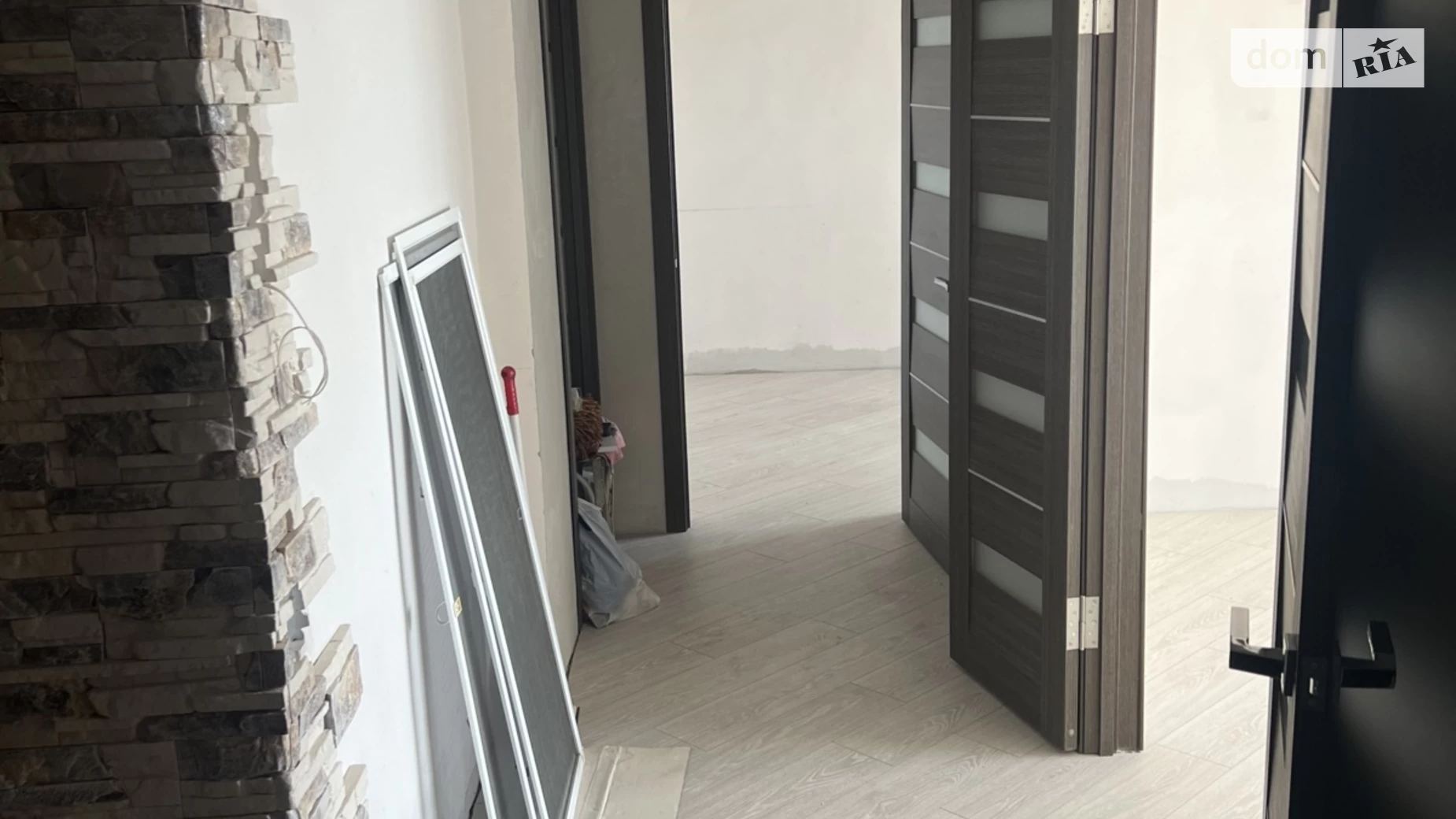 Продается 2-комнатная квартира 42 кв. м в Виннице, ул. Павла Тычины, 13 - фото 3