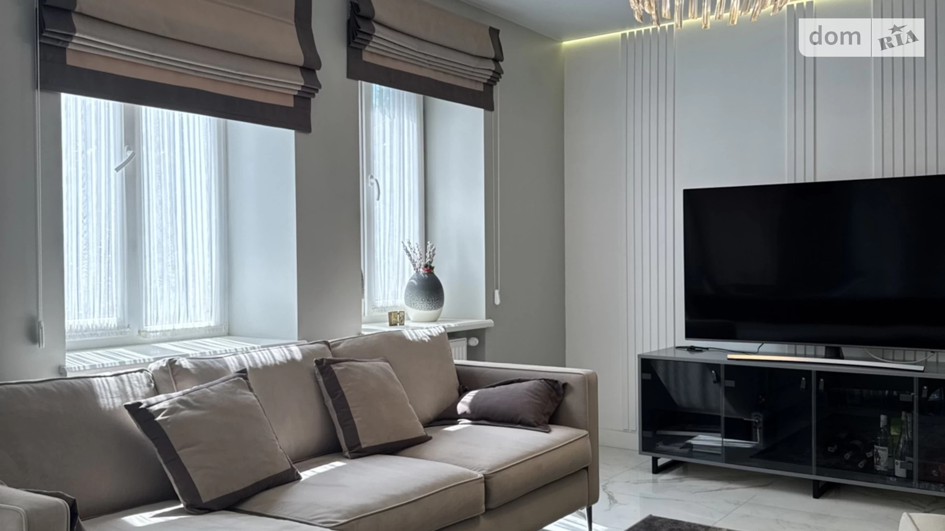 Продается 2-комнатная квартира 105 кв. м в Ивано-Франковске, ул. Гетьмана Ивана Мазепы, 141 - фото 3