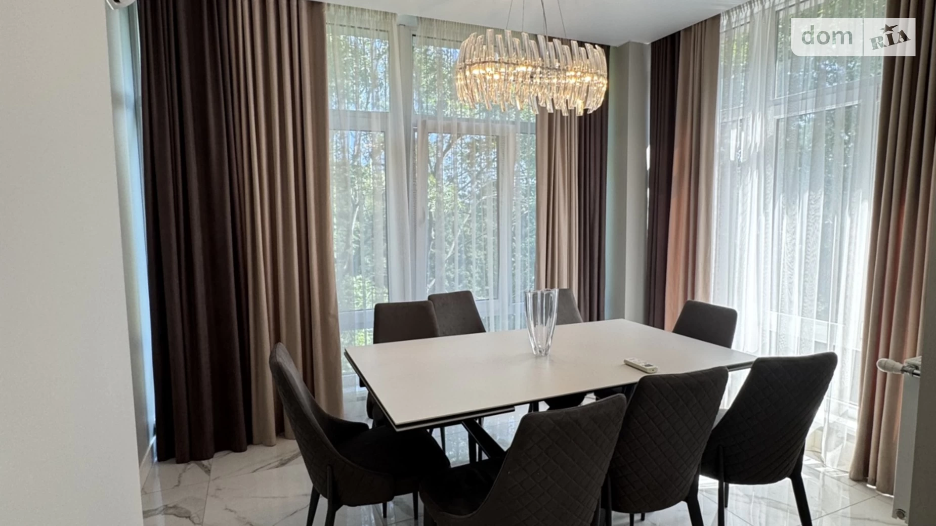 Продается 2-комнатная квартира 105 кв. м в Ивано-Франковске, ул. Гетьмана Ивана Мазепы, 141 - фото 5