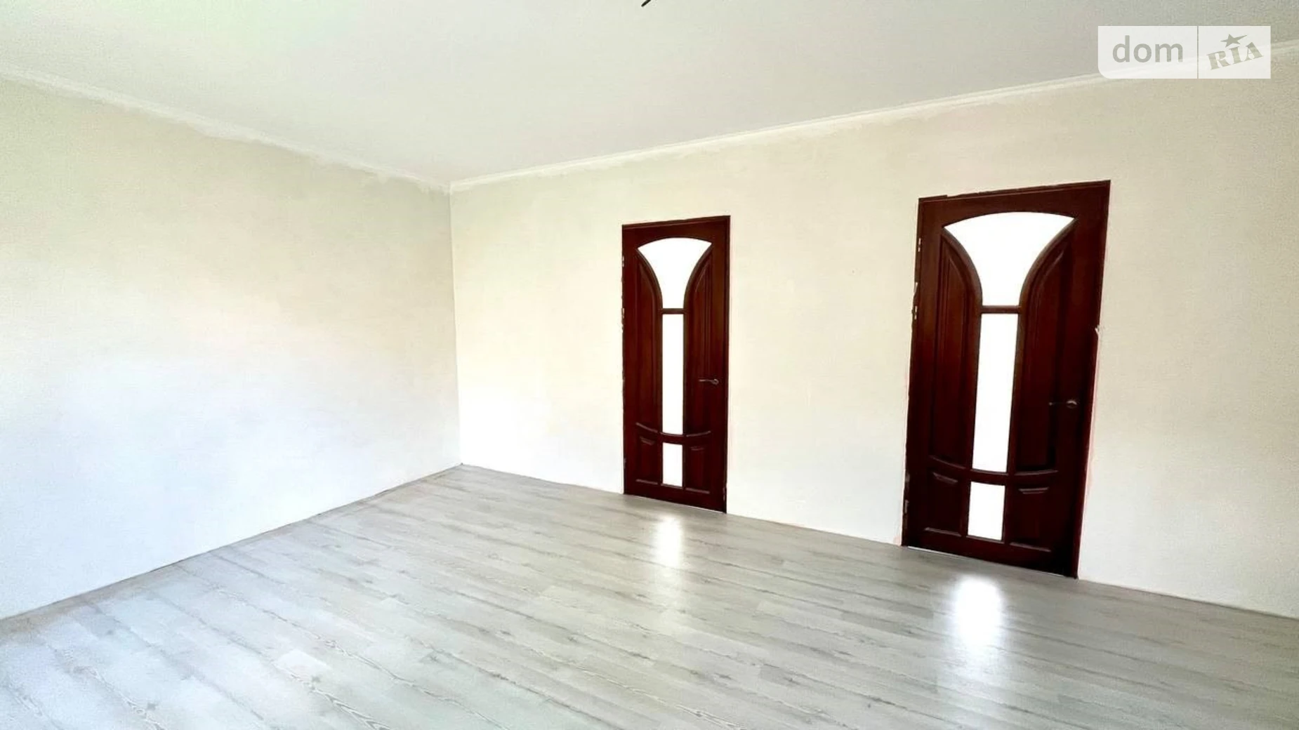 Продается дом на 2 этажа 170 кв. м с террасой, цена: 109000 $ - фото 2