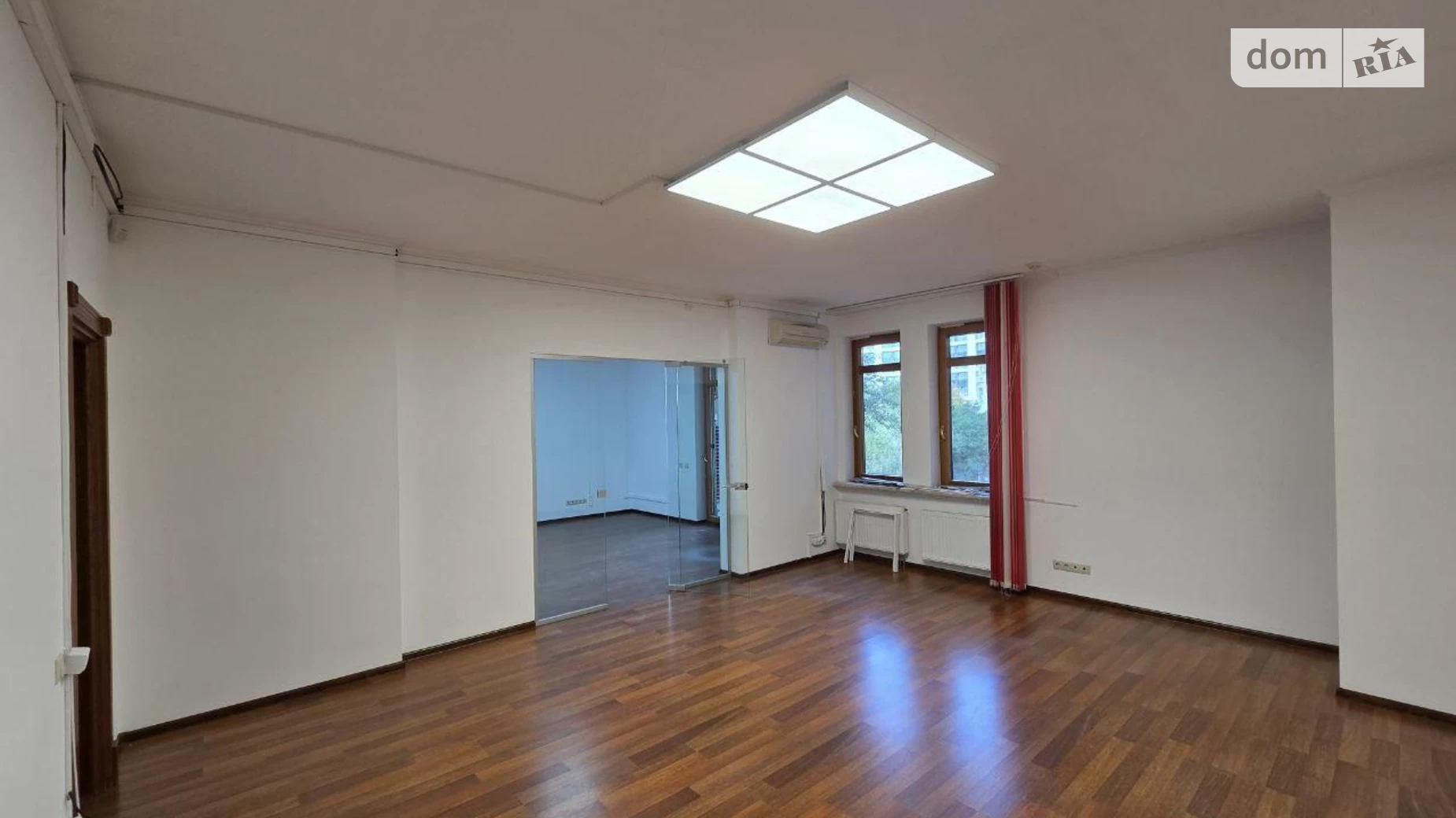 Сдается в аренду офис 220 кв. м в бизнес-центре, цена: 2350 $ - фото 3