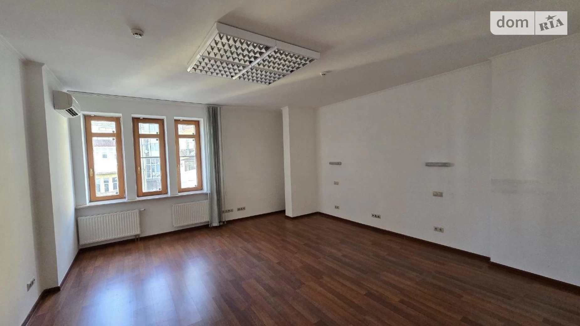 Сдается в аренду офис 230 кв. м в бизнес-центре, цена: 2850 $ - фото 3
