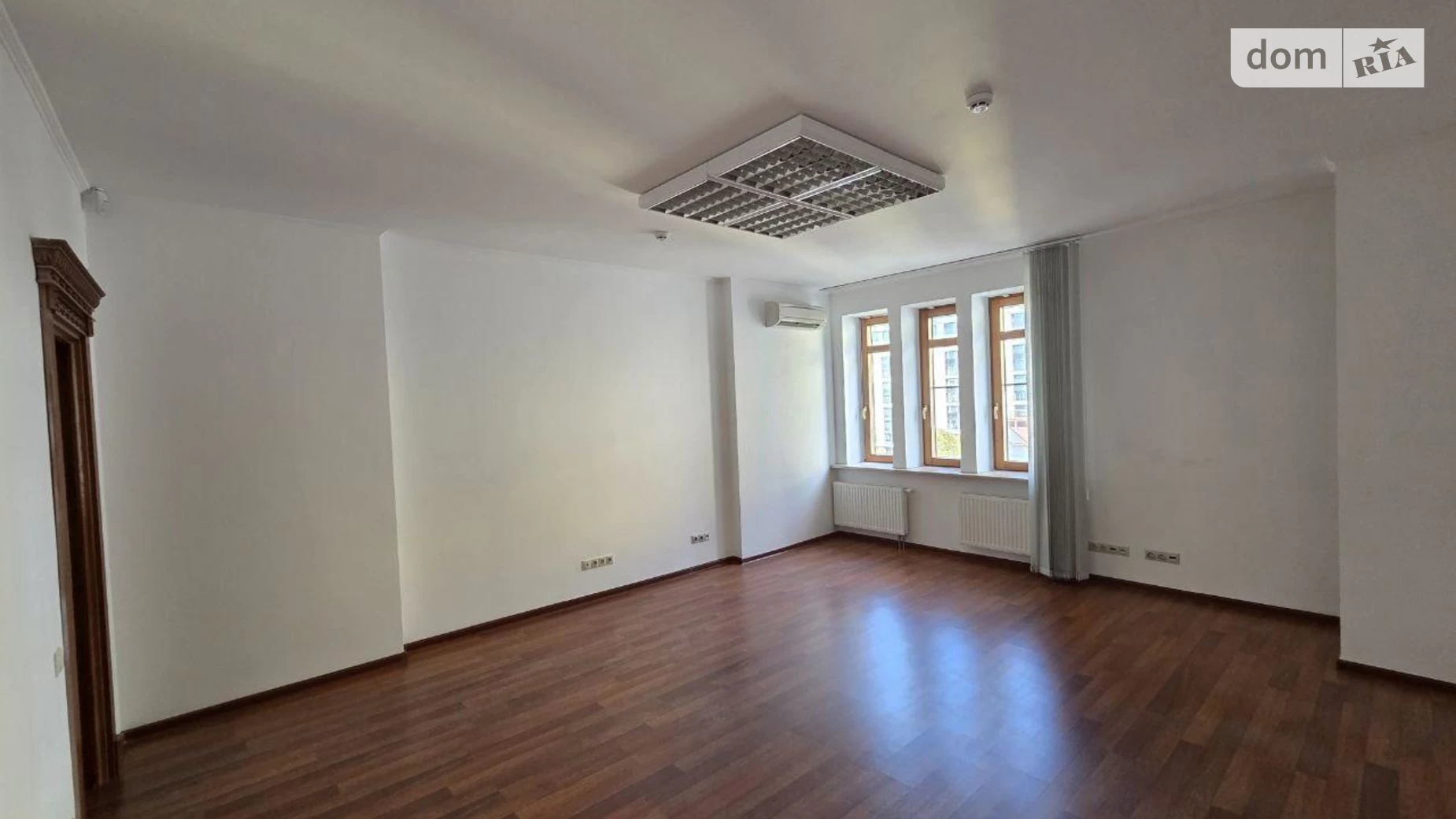 Сдается в аренду офис 230 кв. м в бизнес-центре, цена: 2850 $ - фото 4