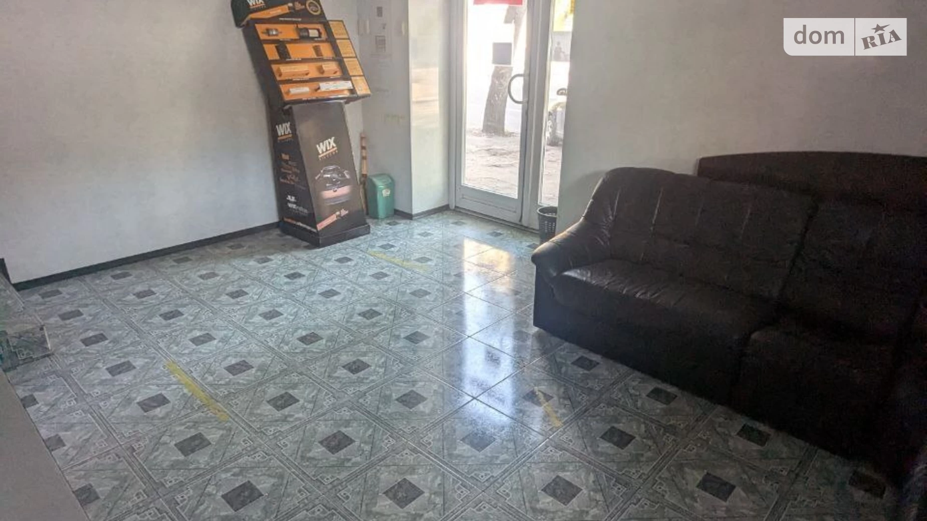 Продается офис 45 кв. м в бизнес-центре, цена: 75000 $ - фото 2