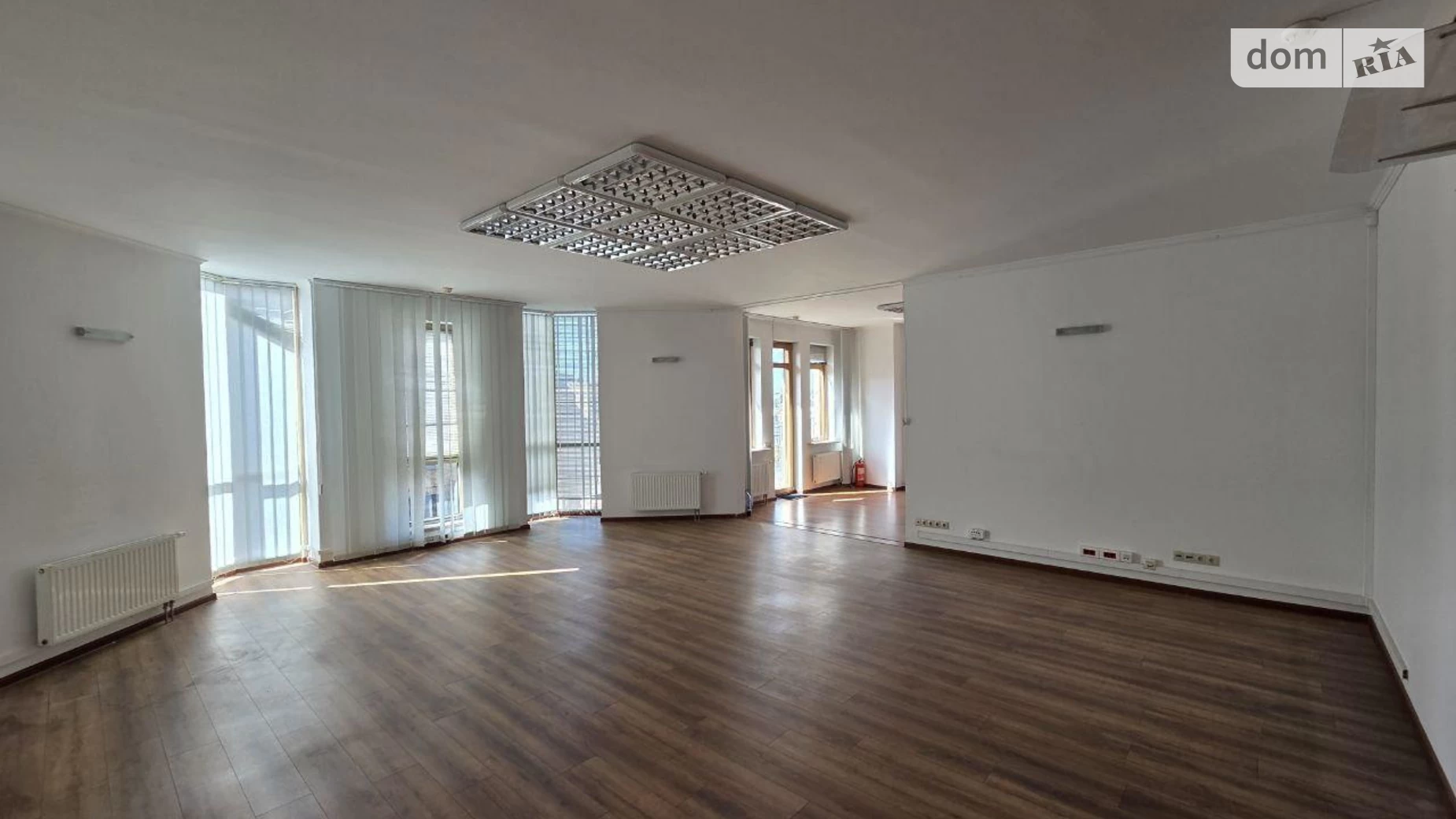 Сдается в аренду офис 470 кв. м в бизнес-центре, цена: 5150 $ - фото 2