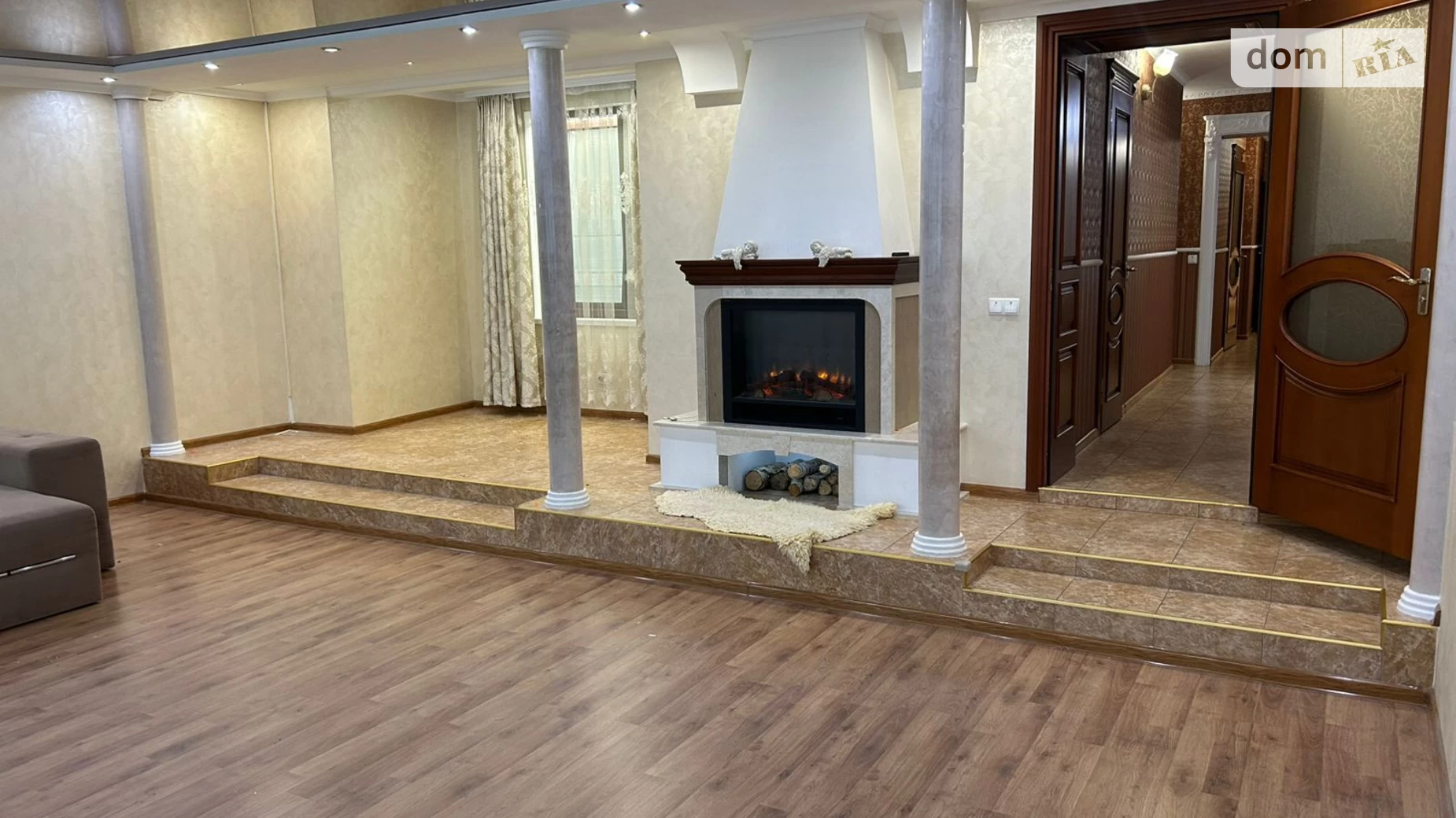 Продается 3-комнатная квартира 109 кв. м в Черновцах, ул. Южно-Окружная - фото 3