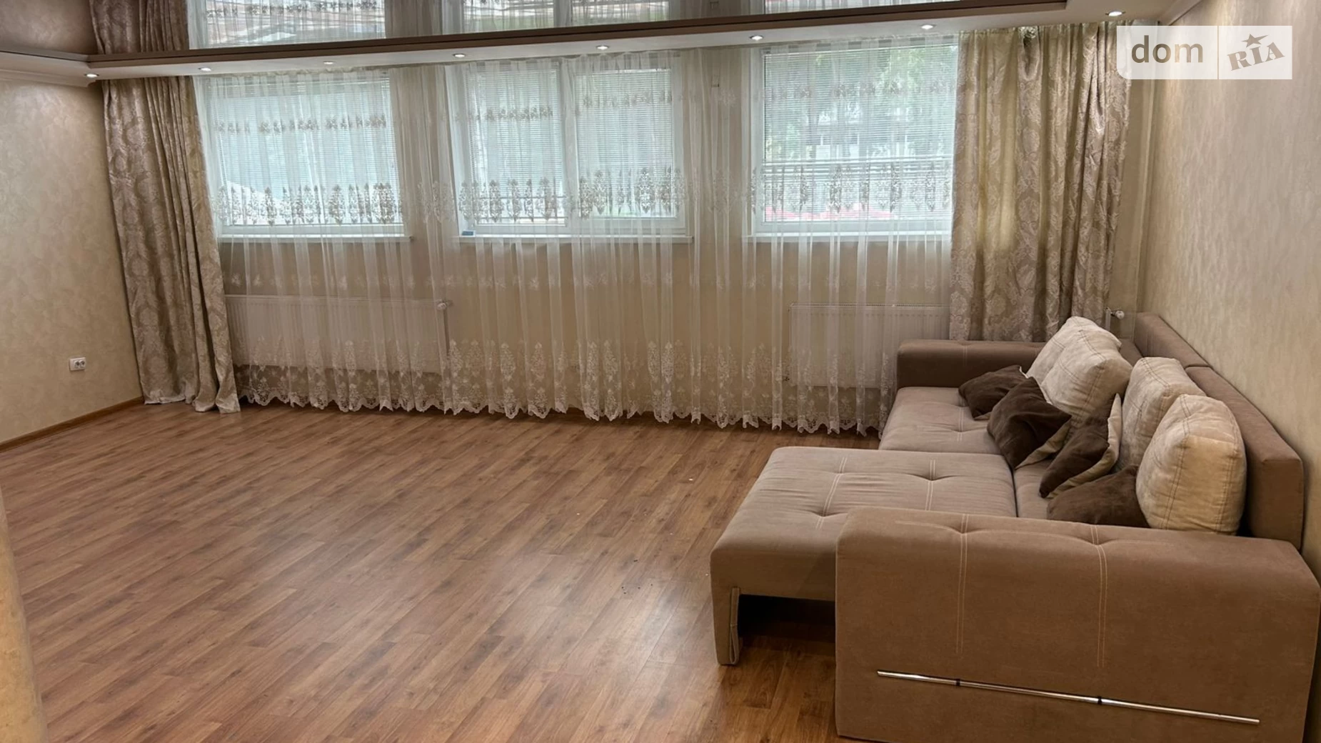 Продается 3-комнатная квартира 109 кв. м в Черновцах, ул. Южно-Окружная - фото 5