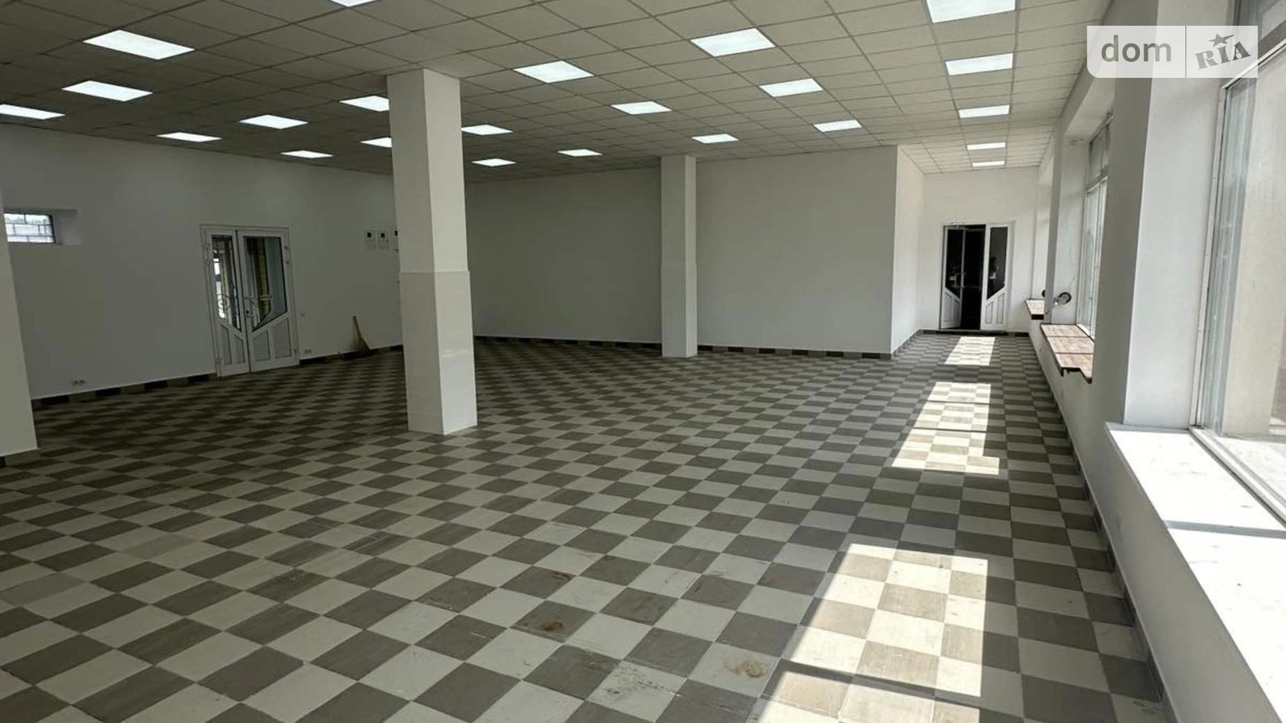 Здається в оренду приміщення вільного призначення 156 кв. м в 1-поверховій будівлі, цена: 49920 грн - фото 3