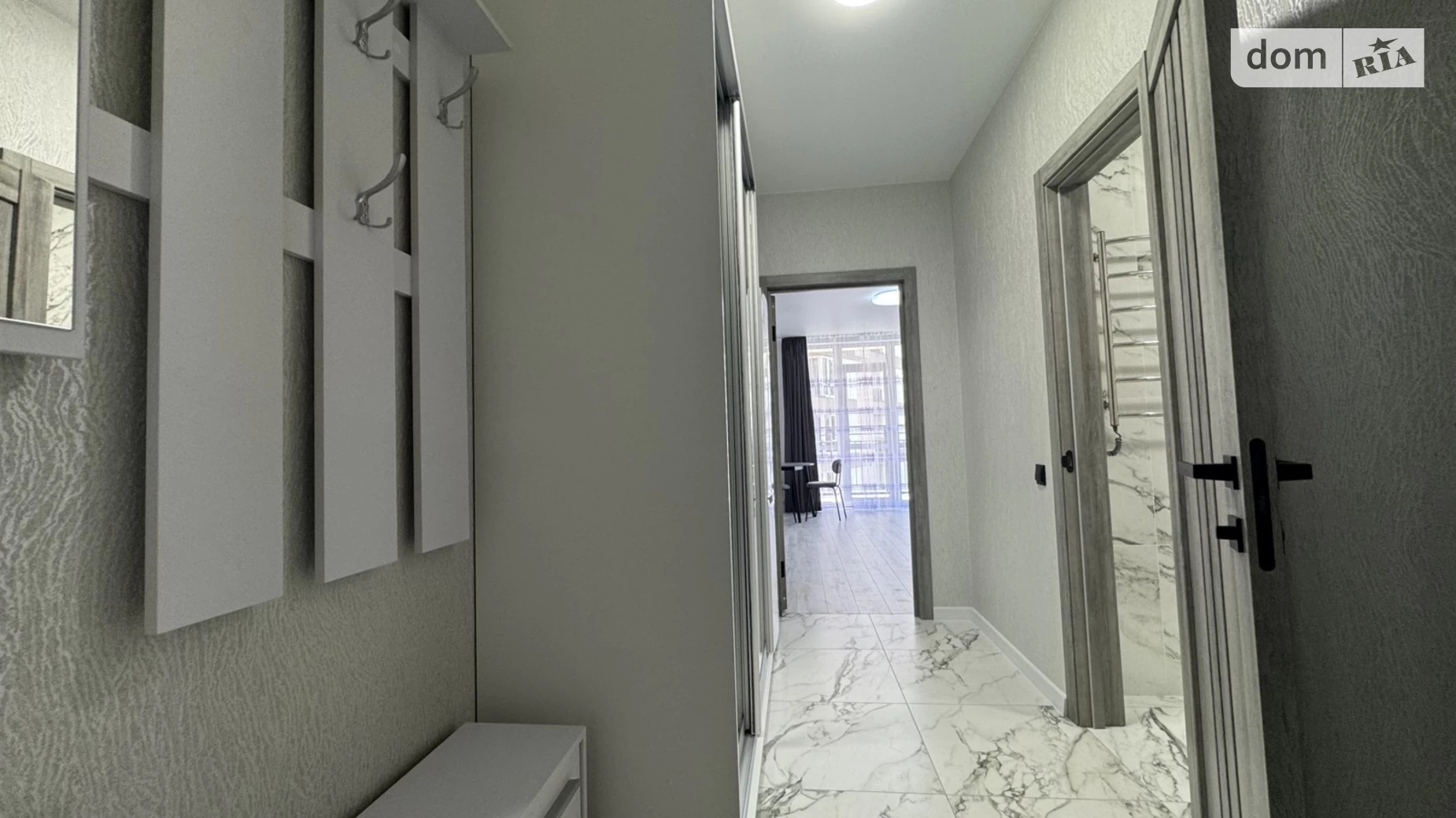 Продается 1-комнатная квартира 36 кв. м в Броварах, ул. Соборная - фото 2