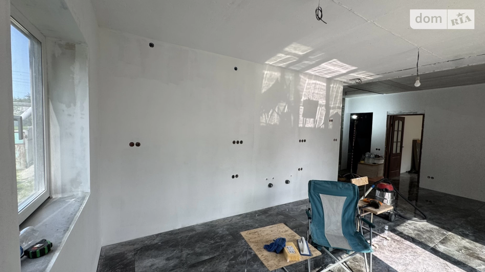 Продается дом на 2 этажа 195.4 кв. м с гаражом, цена: 95000 $ - фото 2