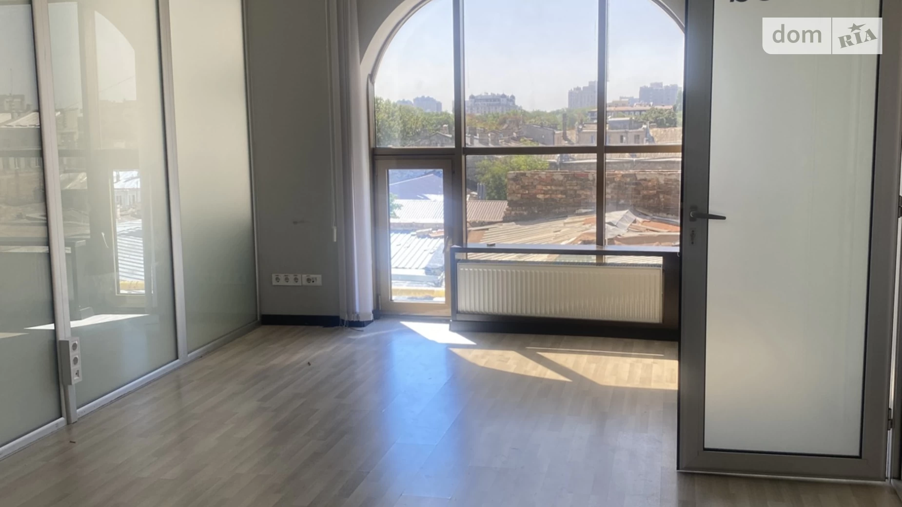 Сдается в аренду офис 193 кв. м в бизнес-центре, цена: 2316 $ - фото 3