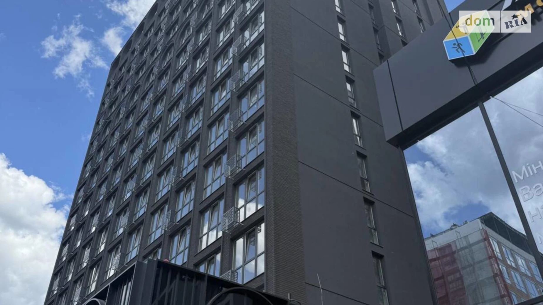 Продается 1-комнатная квартира 50 кв. м в Ивано-Франковске, ул. Солнечная, 25 - фото 2