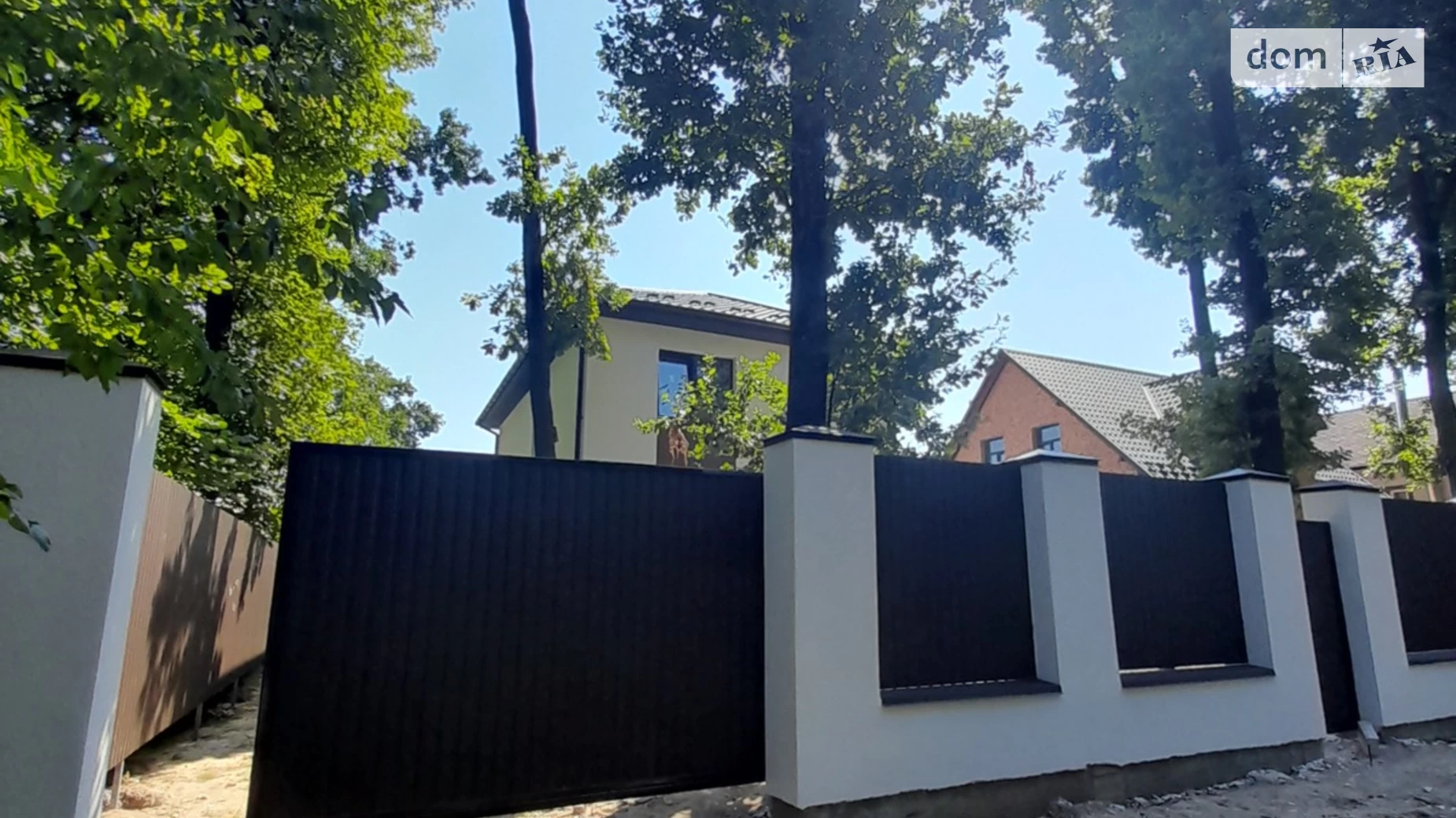 Продается дом на 2 этажа 131 кв. м с садом, цена: 125000 $ - фото 2