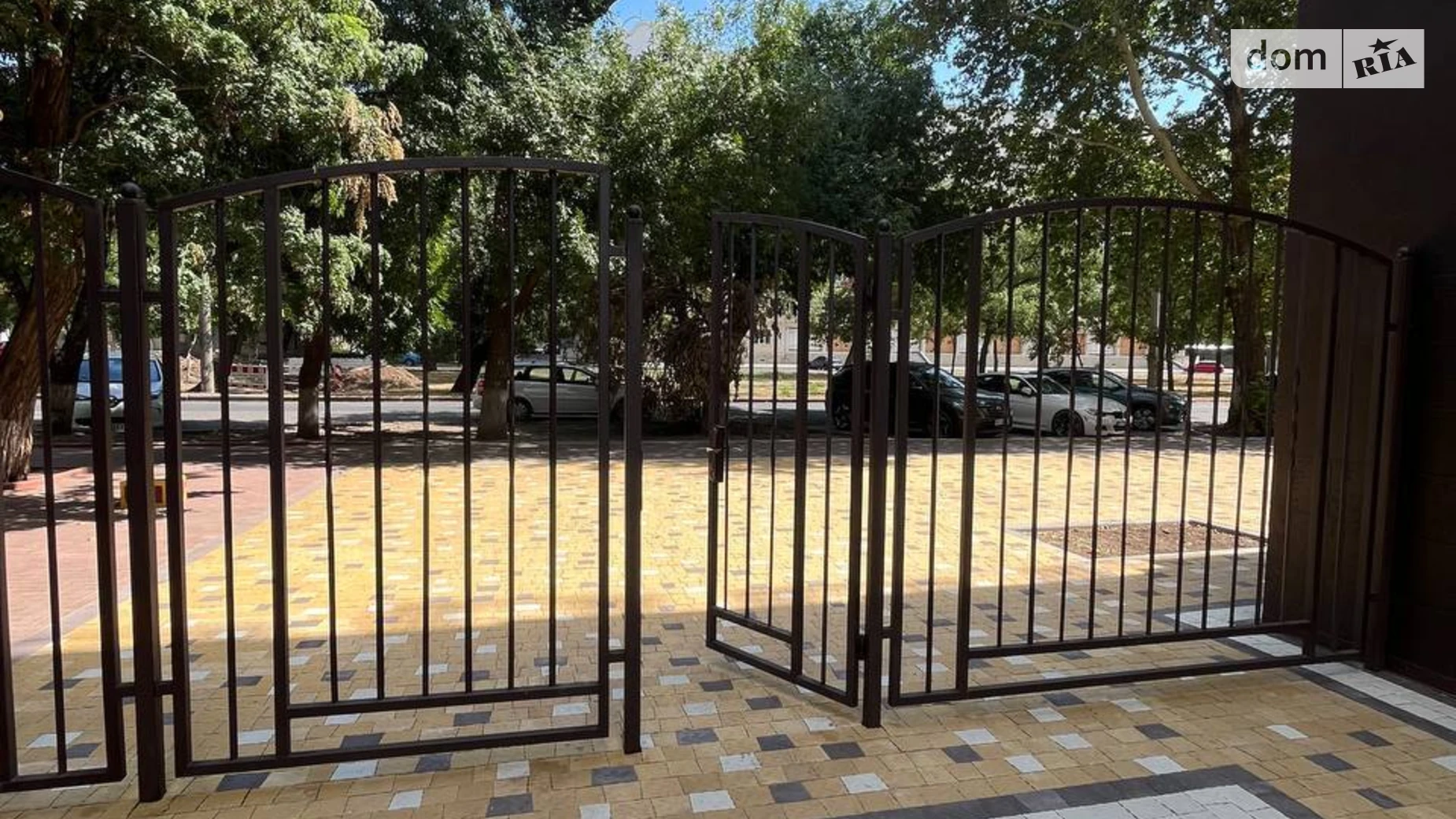 Продается 3-комнатная квартира 106.4 кв. м в Николаеве, ул. Садовая (Центр) - фото 2