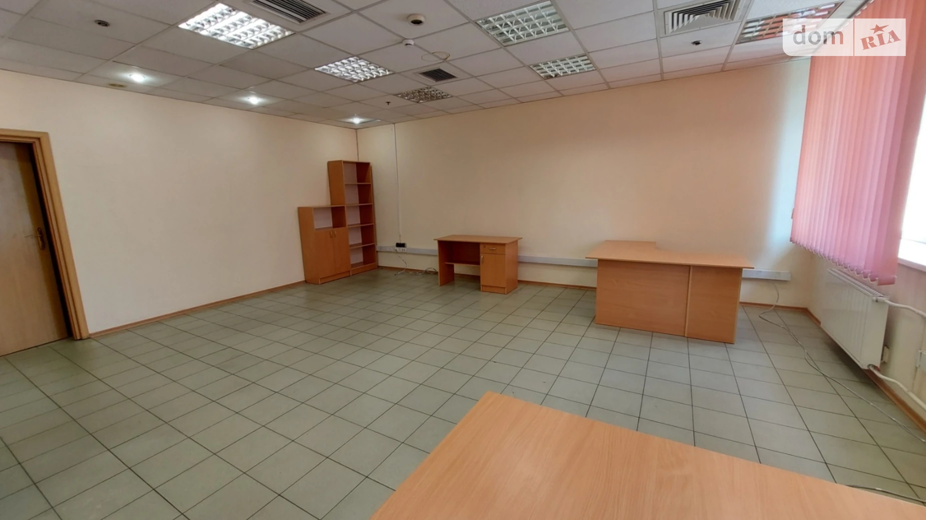 Сдается в аренду офис 37.91 кв. м в бизнес-центре, цена: 11373 грн - фото 2