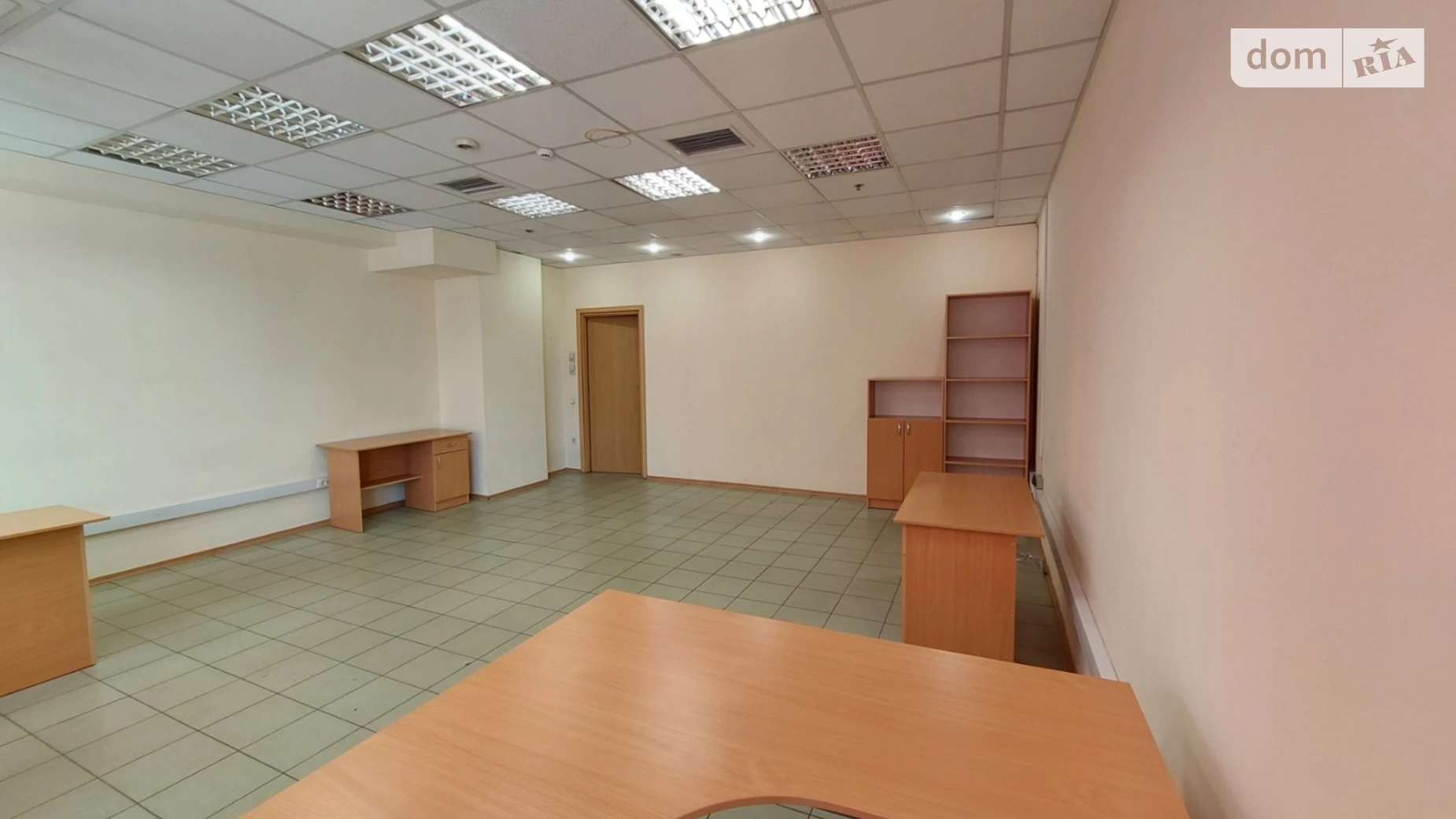 Сдается в аренду офис 37.91 кв. м в бизнес-центре, цена: 11373 грн - фото 3