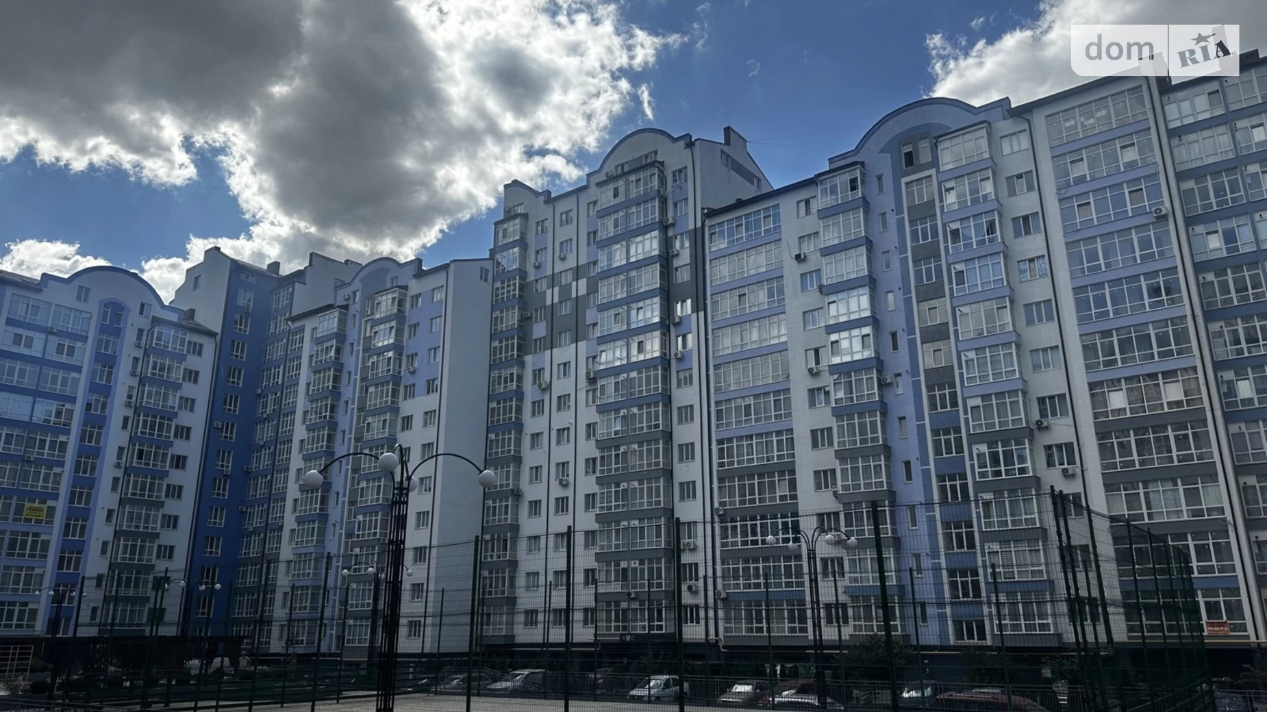 Продается 2-комнатная квартира 56 кв. м в Ивано-Франковске, ул. Высочана Семена, 18 - фото 2