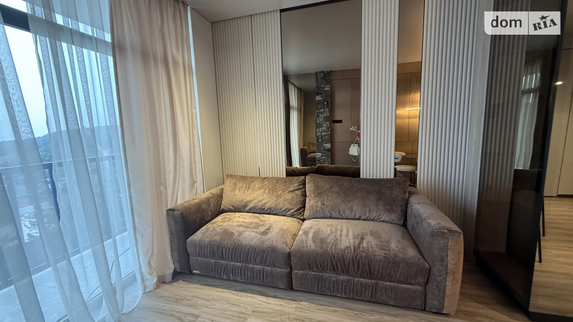 Продается 1-комнатная квартира 47 кв. м в Ужгороде, ул. Собранецкая, 160 - фото 3