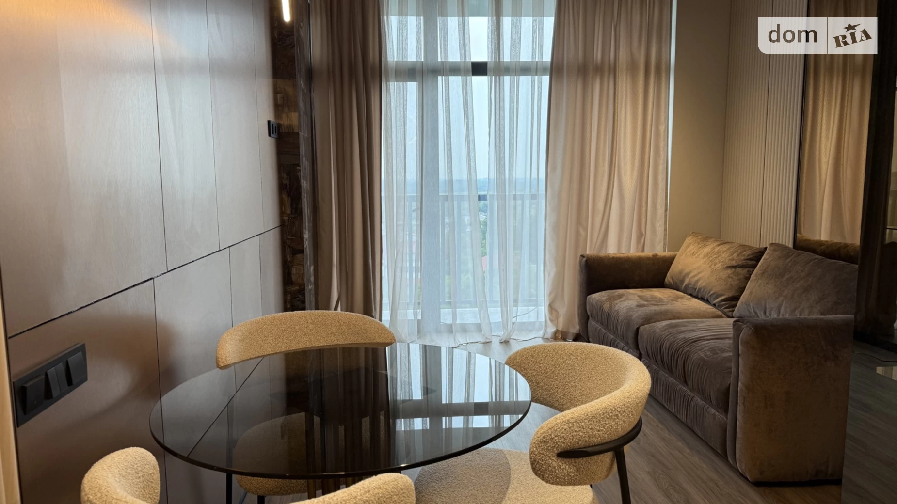 Продается 1-комнатная квартира 47 кв. м в Ужгороде, ул. Собранецкая, 160 - фото 2