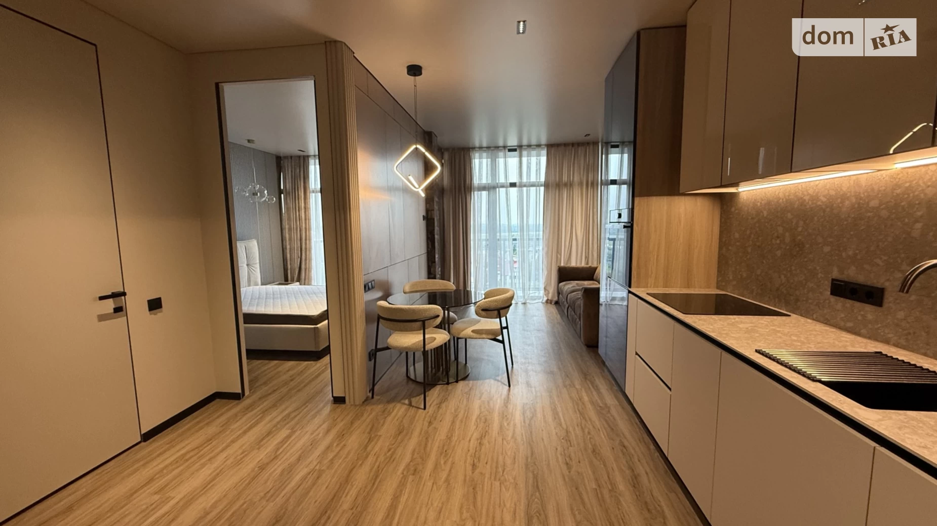 Продается 1-комнатная квартира 47 кв. м в Ужгороде, ул. Собранецкая, 160 - фото 4