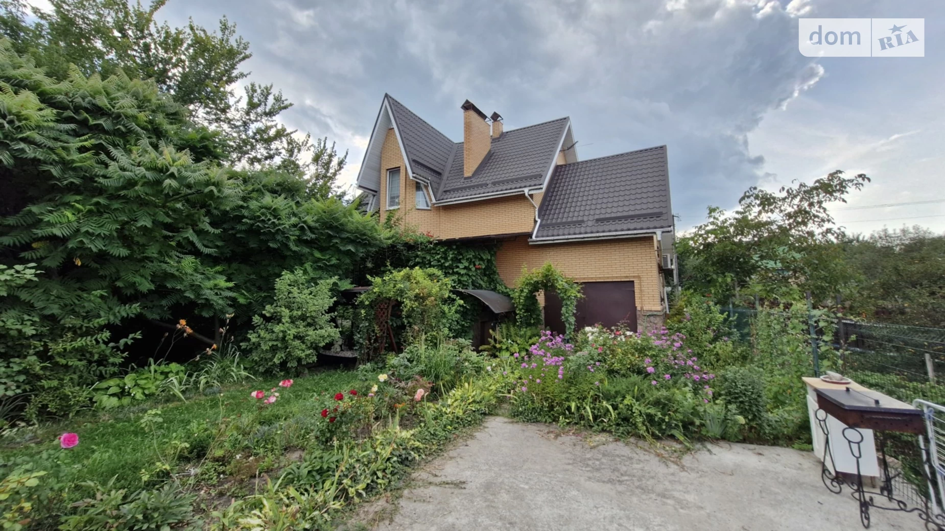 Продается дом на 2 этажа 220 кв. м с садом, цена: 165000 $ - фото 5