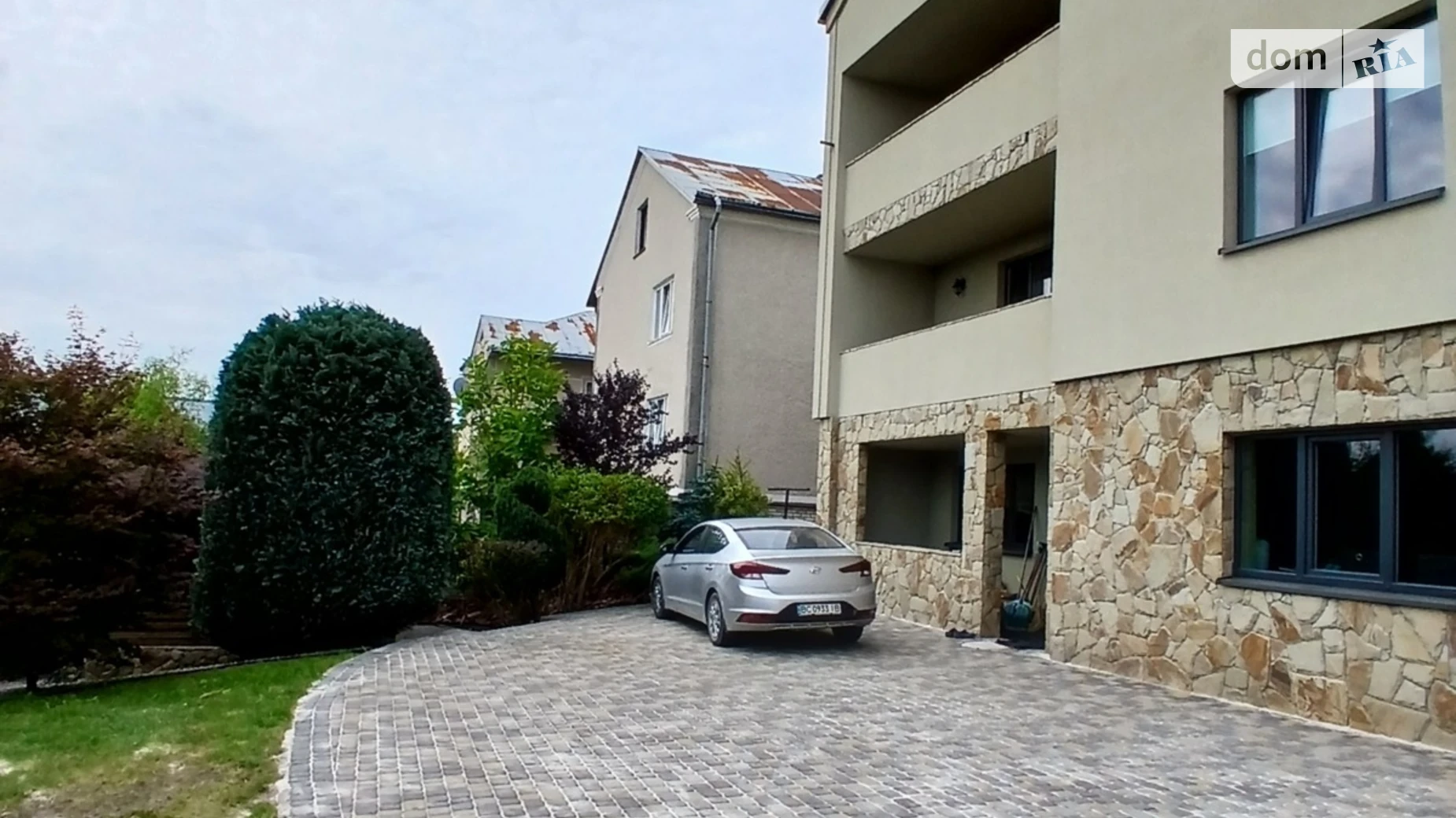 Продается дом на 2 этажа 333.6 кв. м с верандой, цена: 185000 $ - фото 2