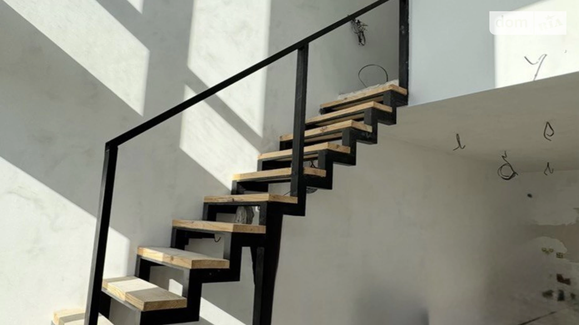 Продается 1-комнатная квартира 62 кв. м в Киеве, ул. Заречная, 4 корпус 1 - фото 3