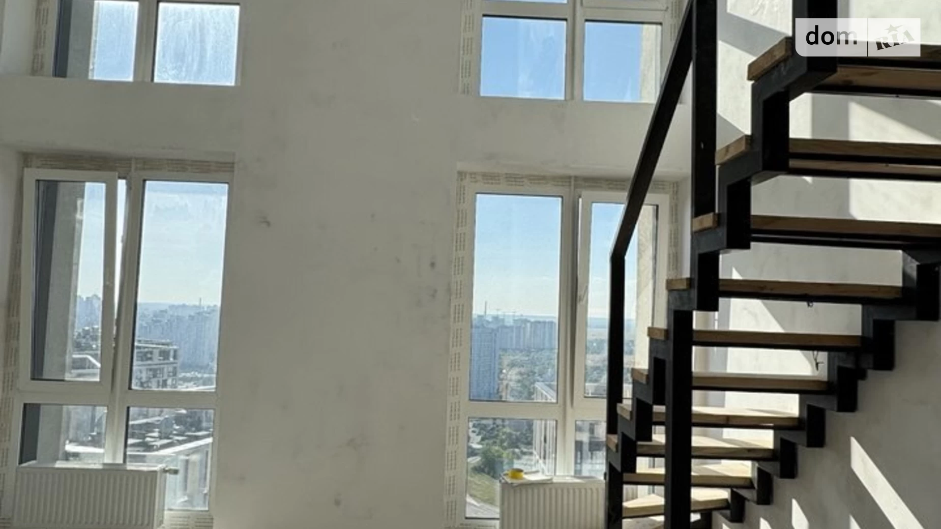 Продается 1-комнатная квартира 62 кв. м в Киеве, ул. Заречная, 4 корпус 1 - фото 2