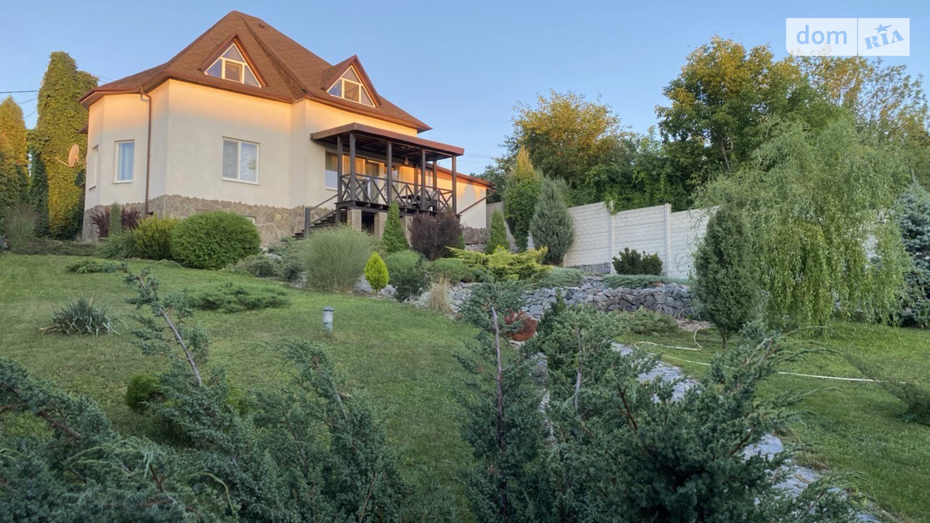 Продается дом на 2 этажа 195 кв. м с гаражом, цена: 160000 $ - фото 2