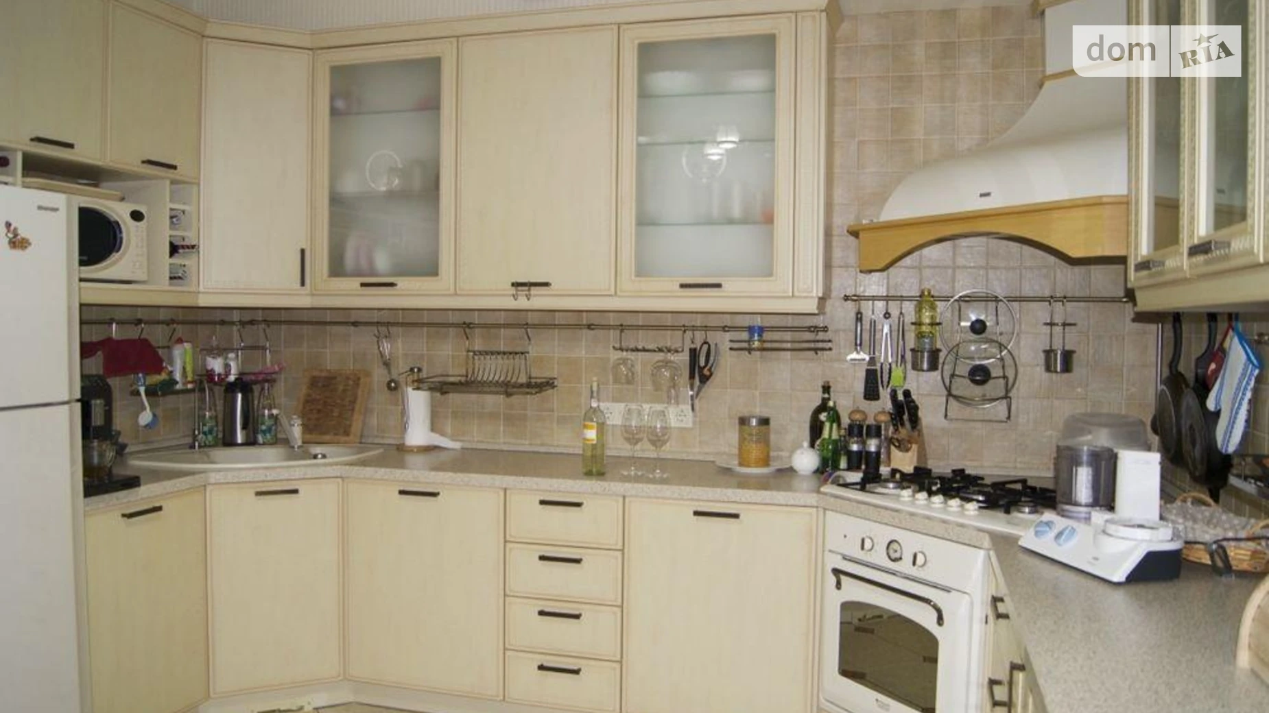 Продается дом на 2 этажа 180 кв. м с террасой, цена: 210000 $ - фото 2