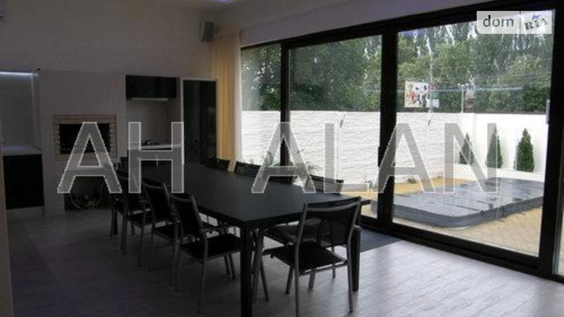 Продается дом на 2 этажа 289 кв. м с камином, цена: 540000 $ - фото 4