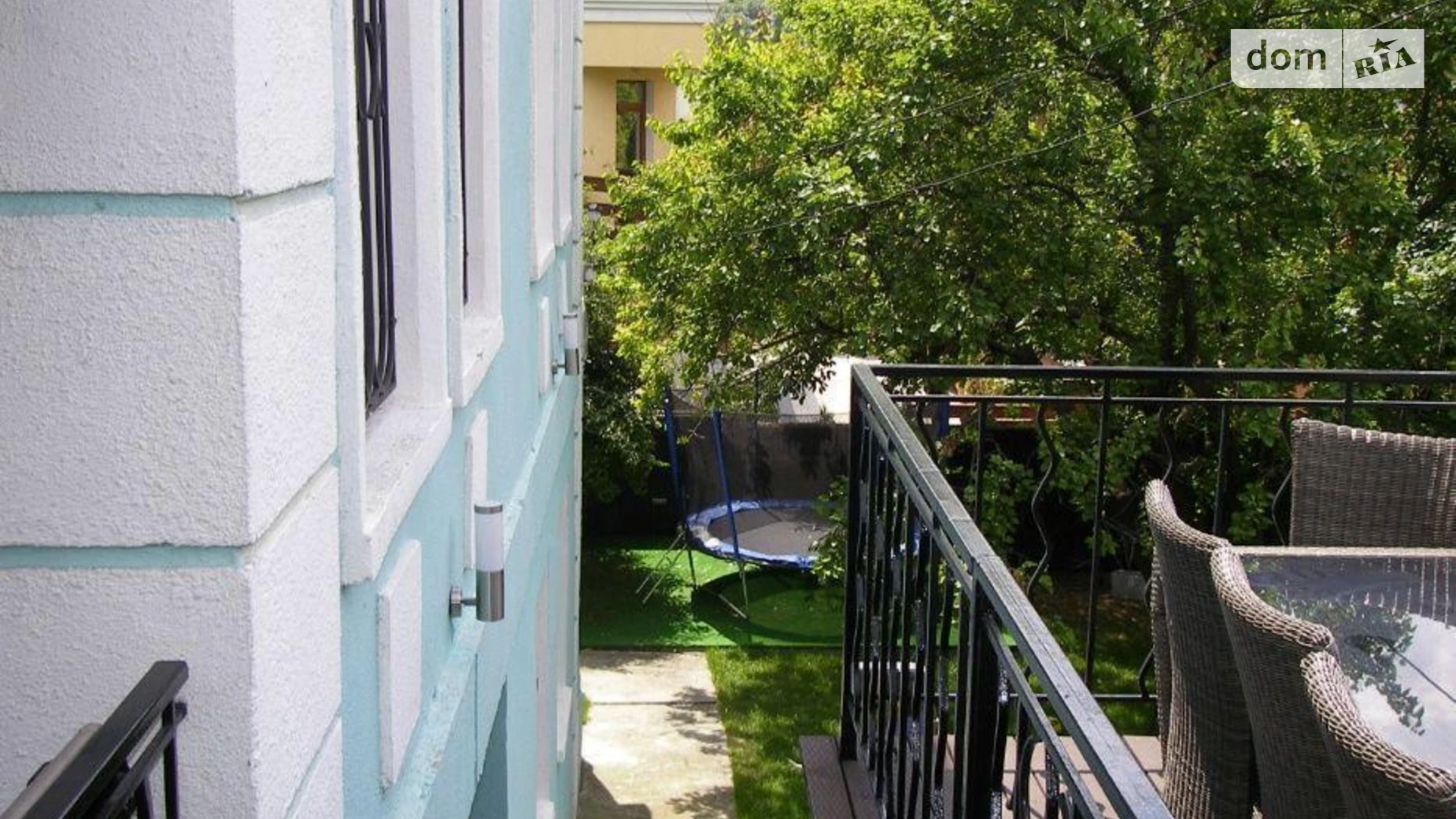 Продается дом на 3 этажа 320 кв. м с мебелью, цена: 1050000 $ - фото 2
